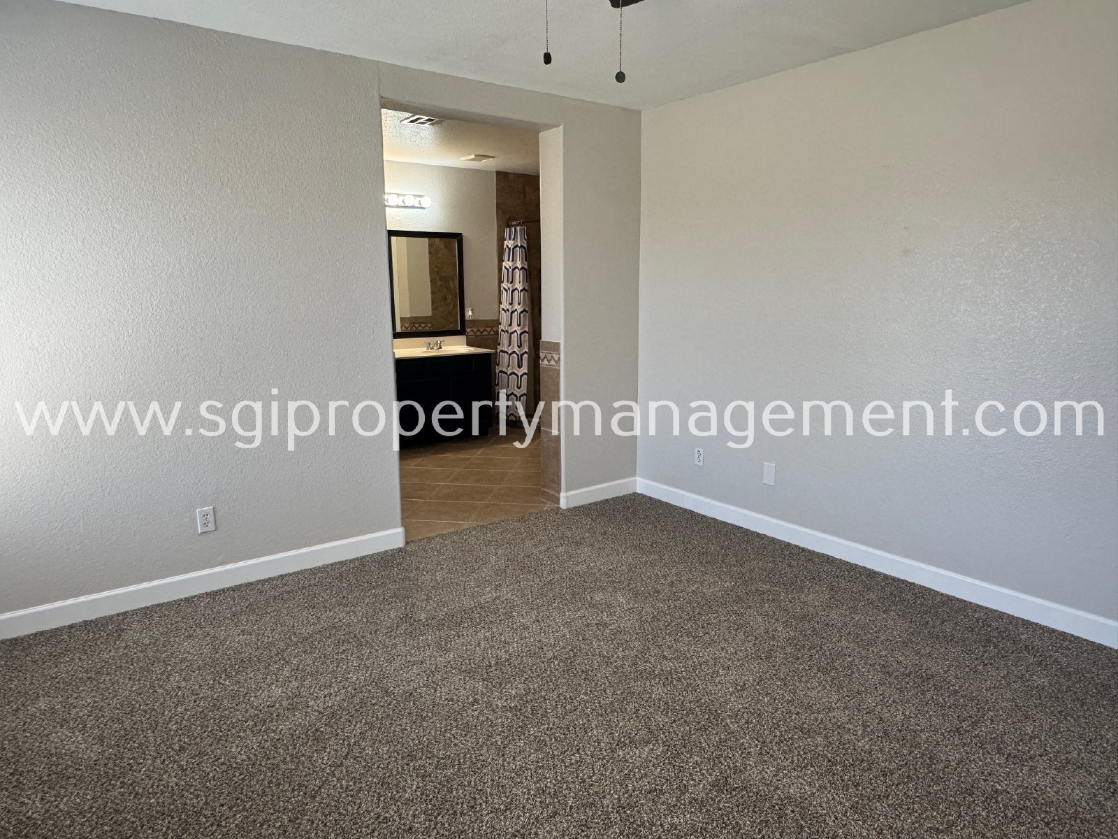 Avondale home in great location for rent property image