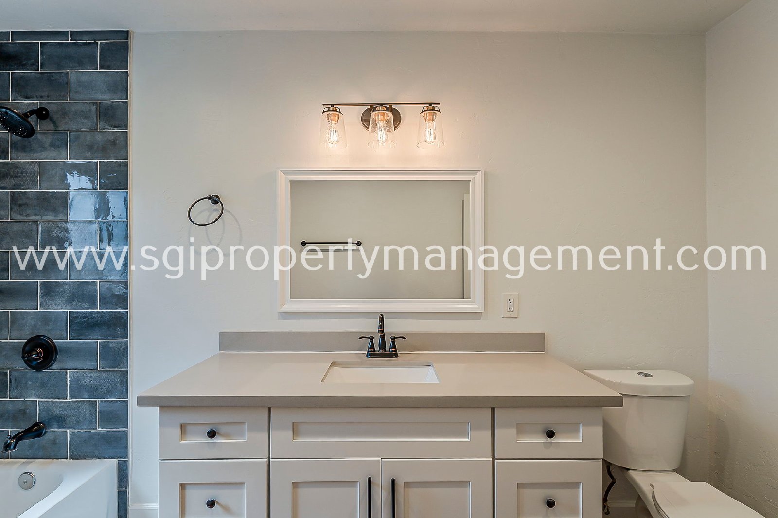 Renovated historic home with Casita property image