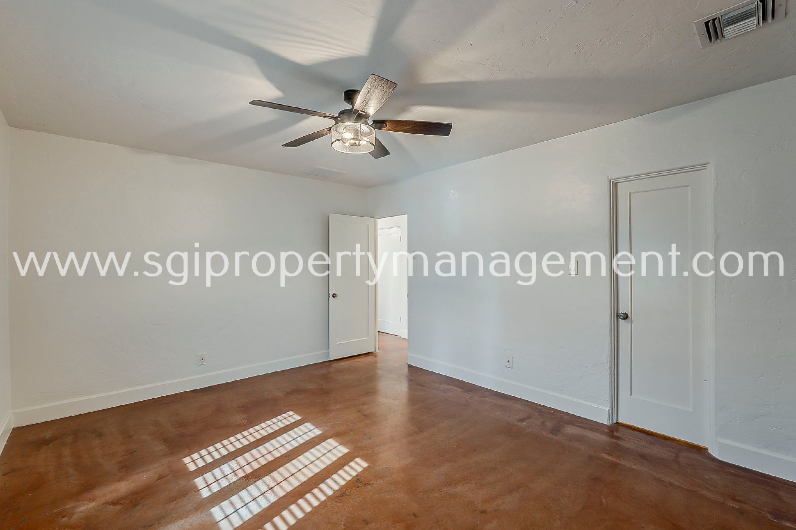 Renovated historic home with Casita property image
