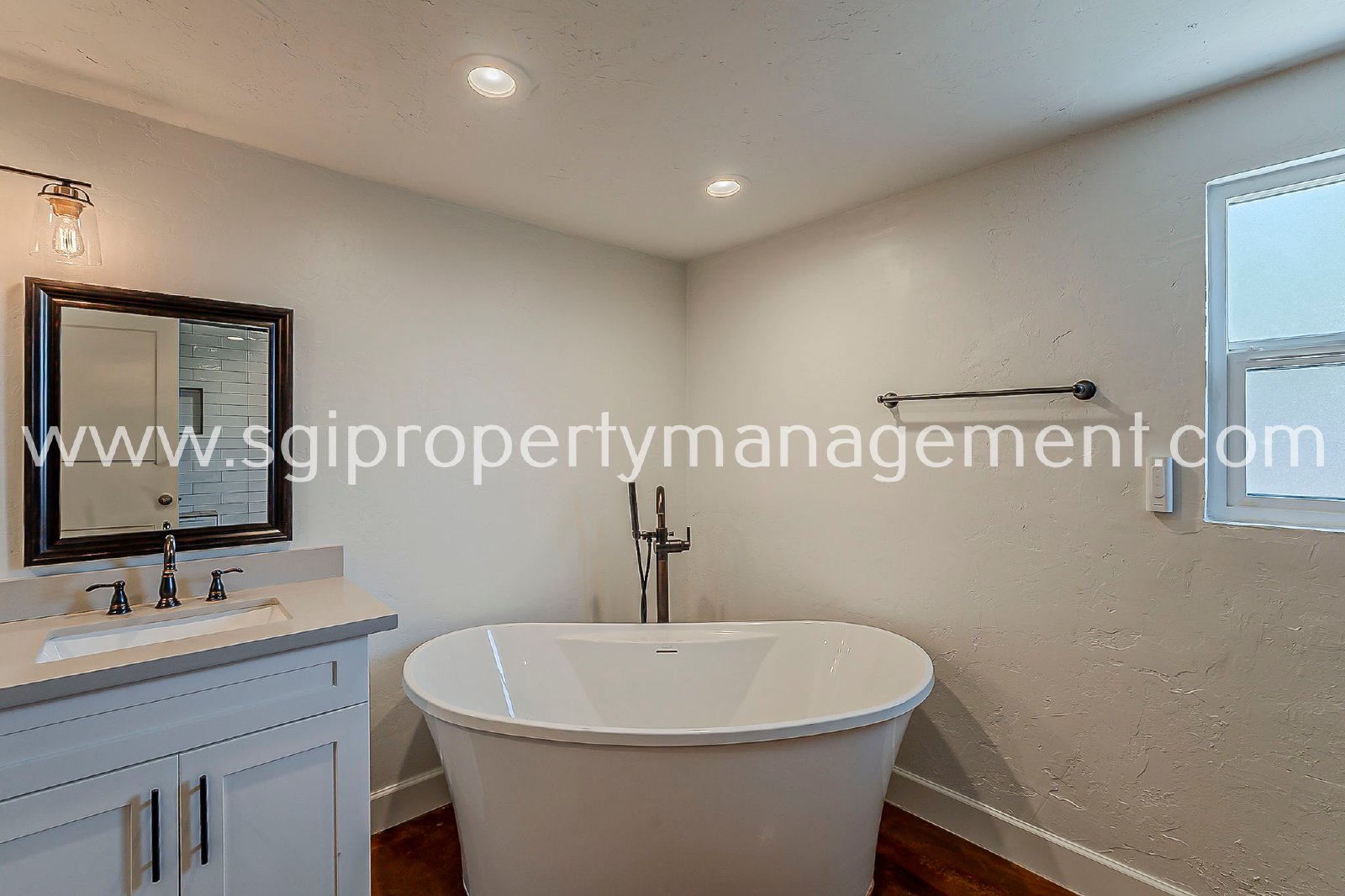 Renovated historic home with Casita property image