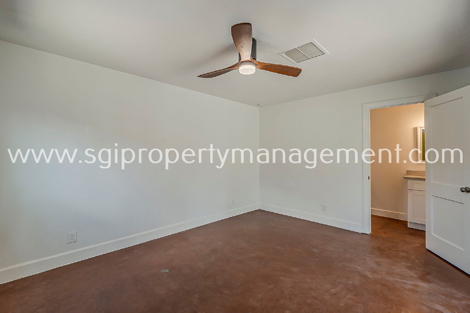 Renovated historic home with Casita property image
