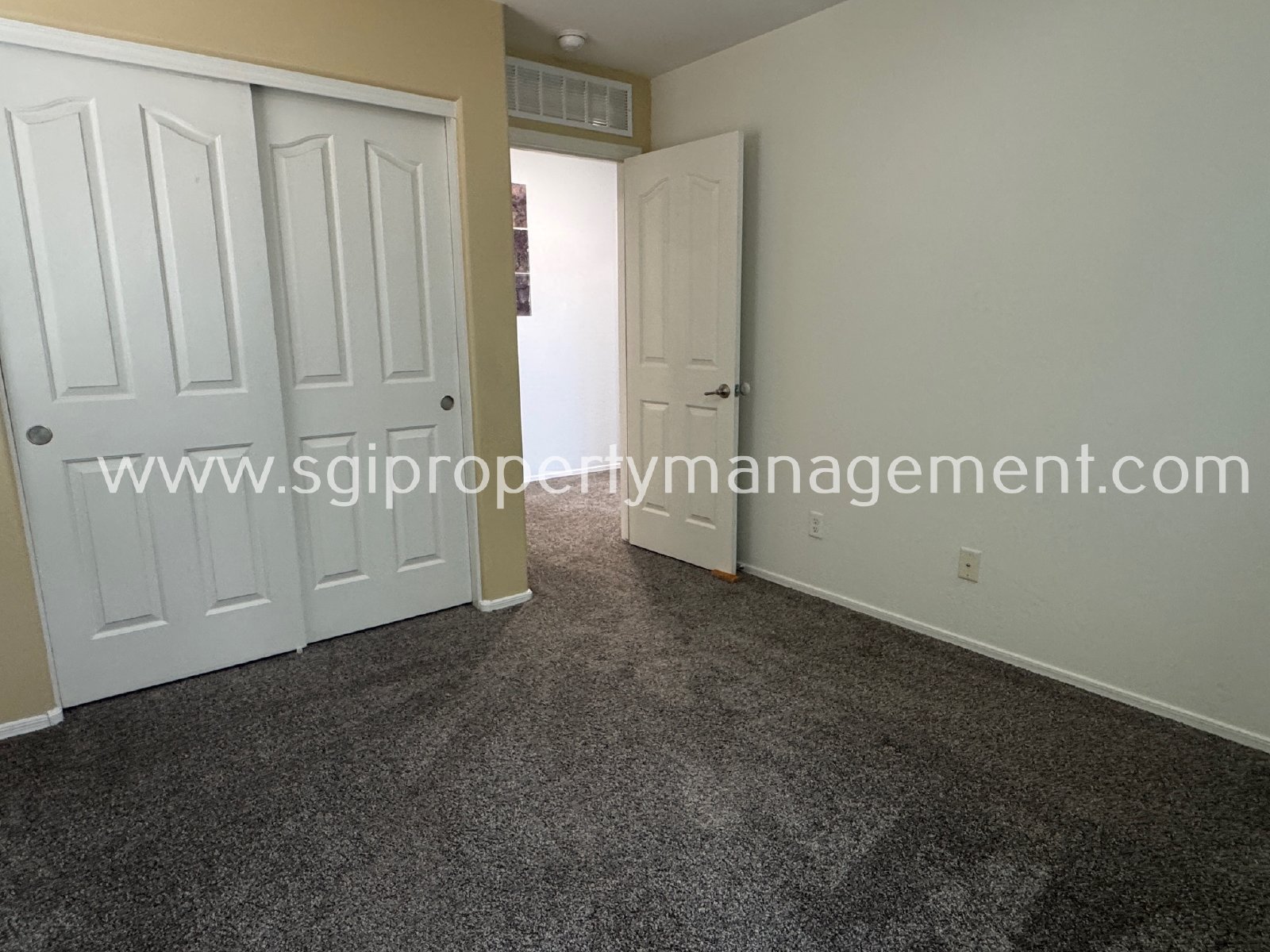 Great 3 bedroom in gated community property image