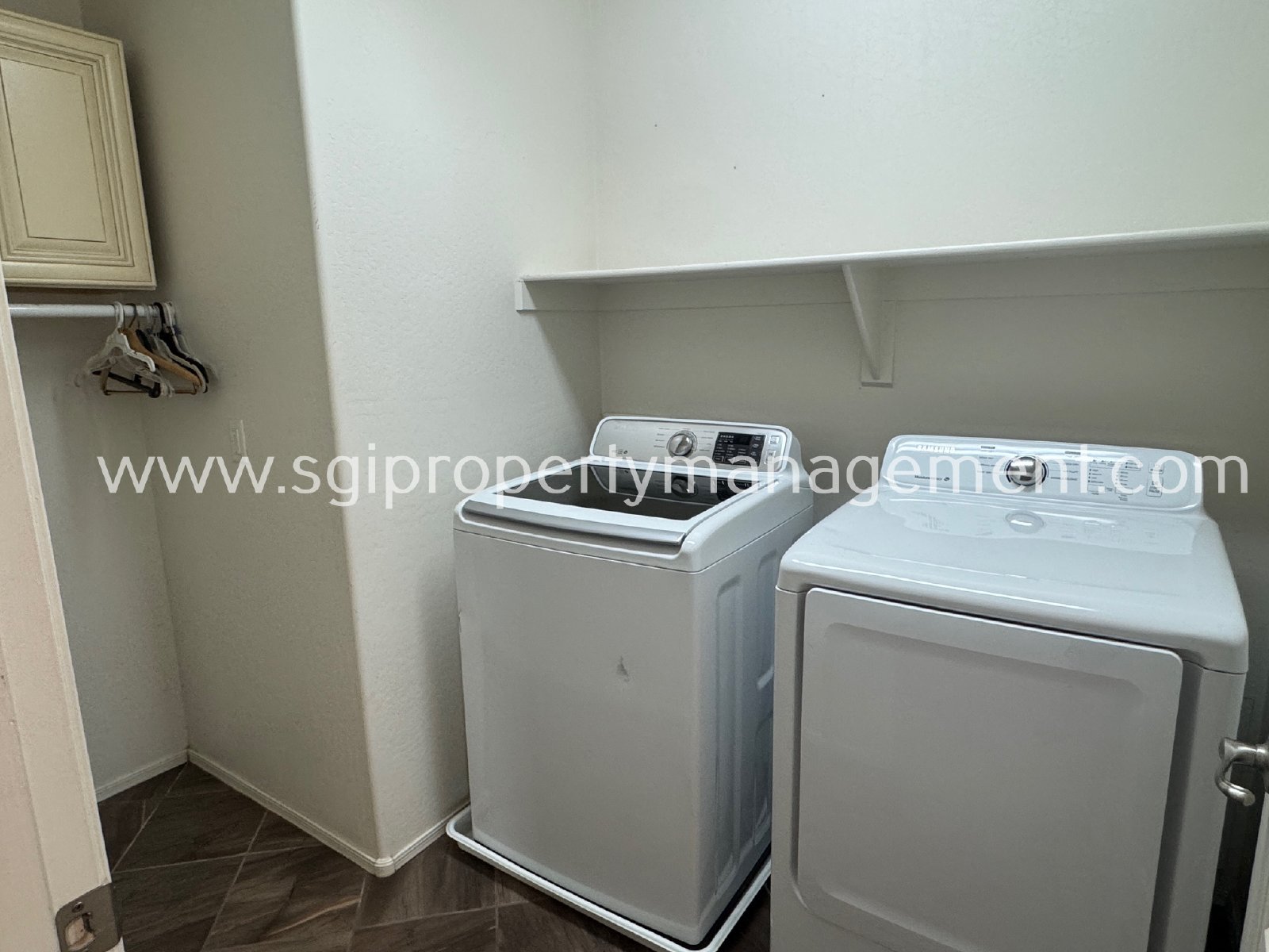 Great 3 bedroom in gated community property image