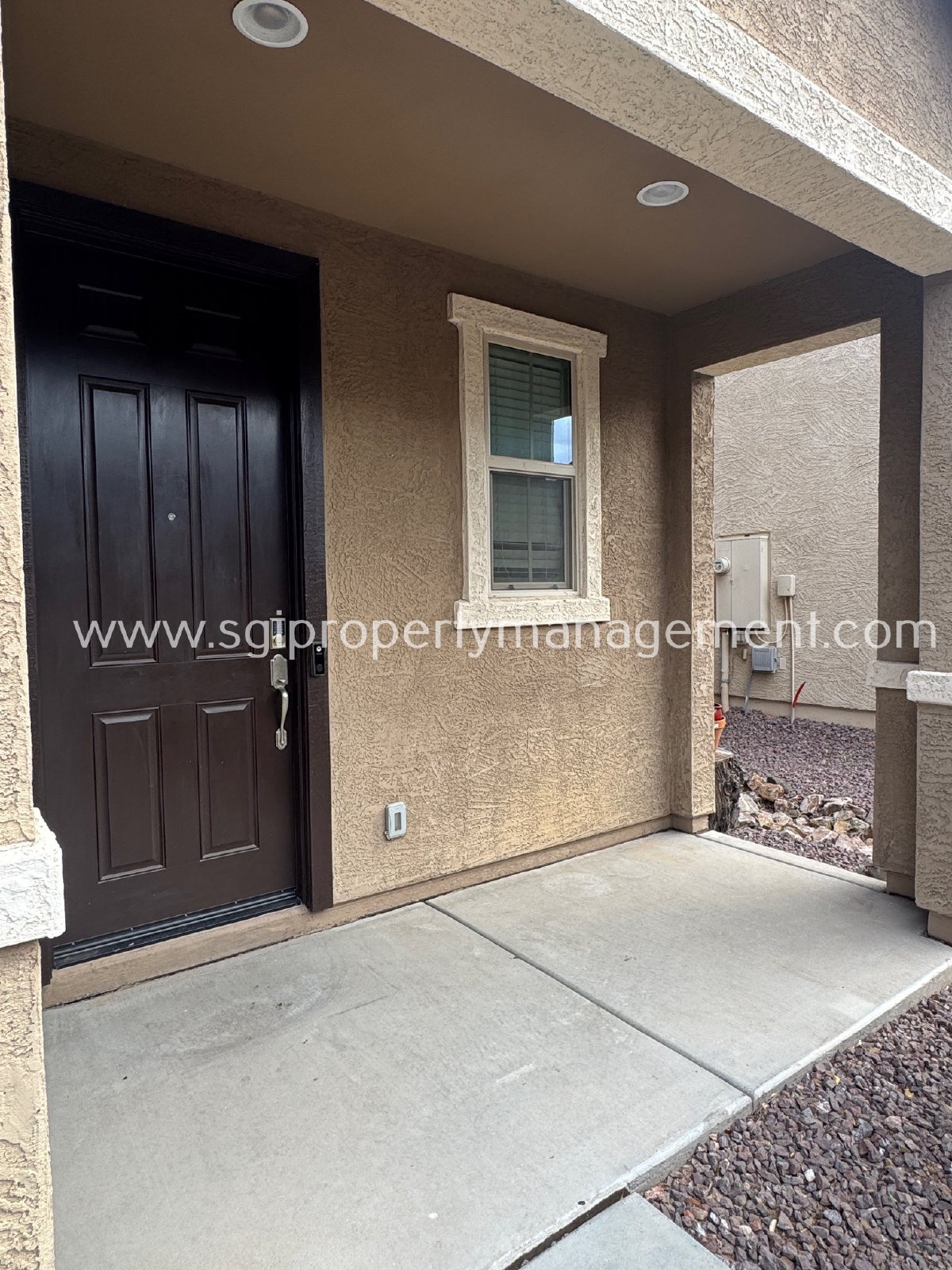 Great 3 bedroom in gated community property image