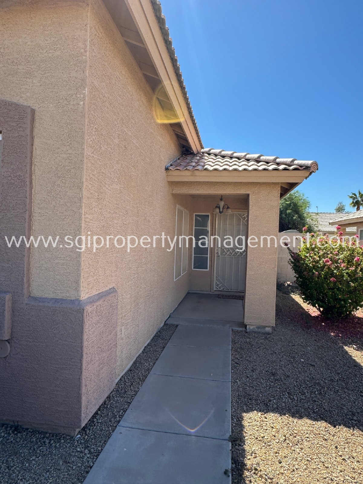 3 bedroom, 2 bathroom Avondale home property image