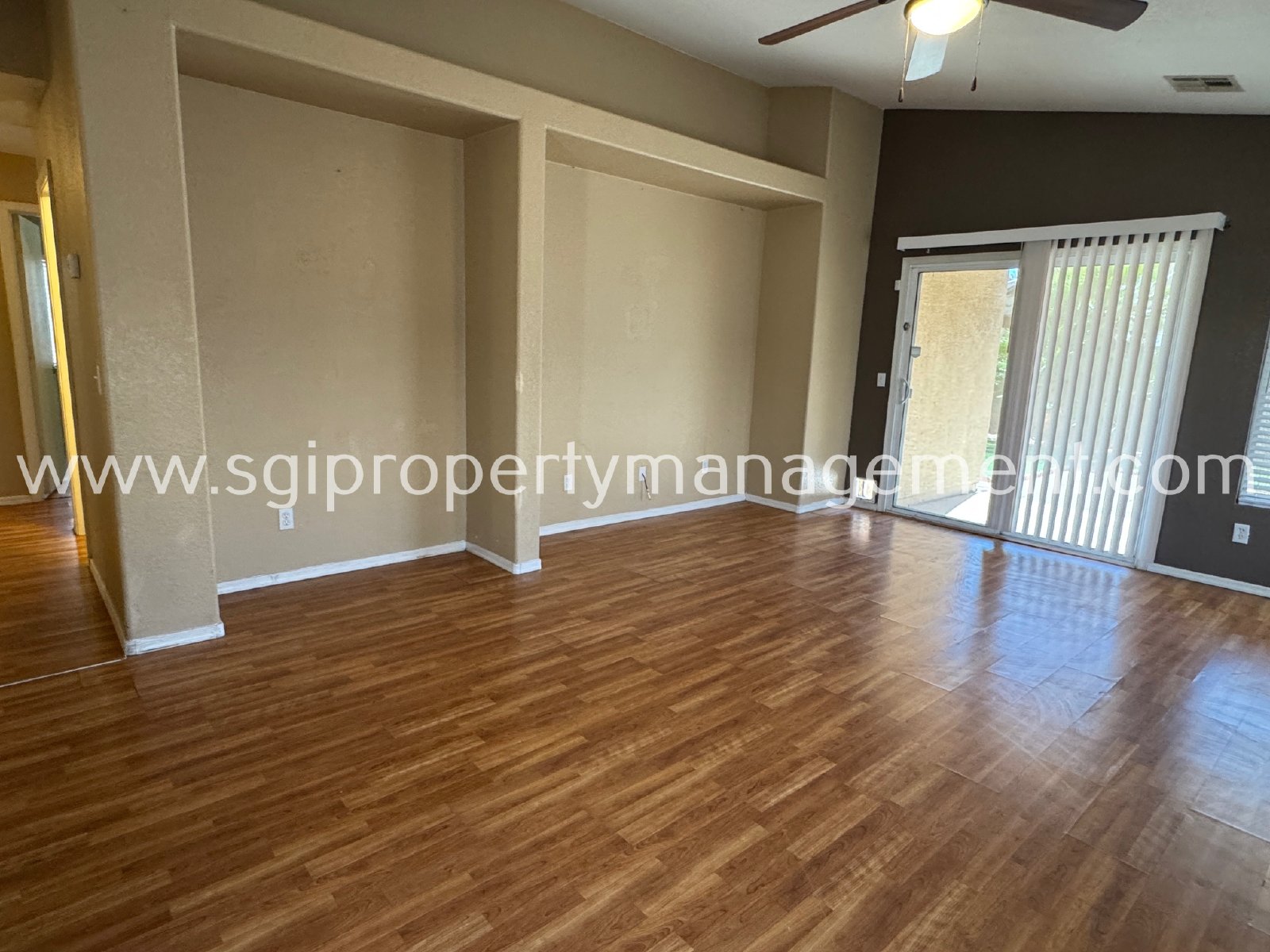 3 bedroom, 2 bathroom Avondale home property image