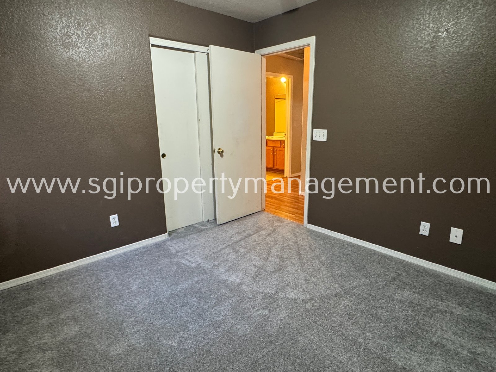 3 bedroom, 2 bathroom Avondale home property image