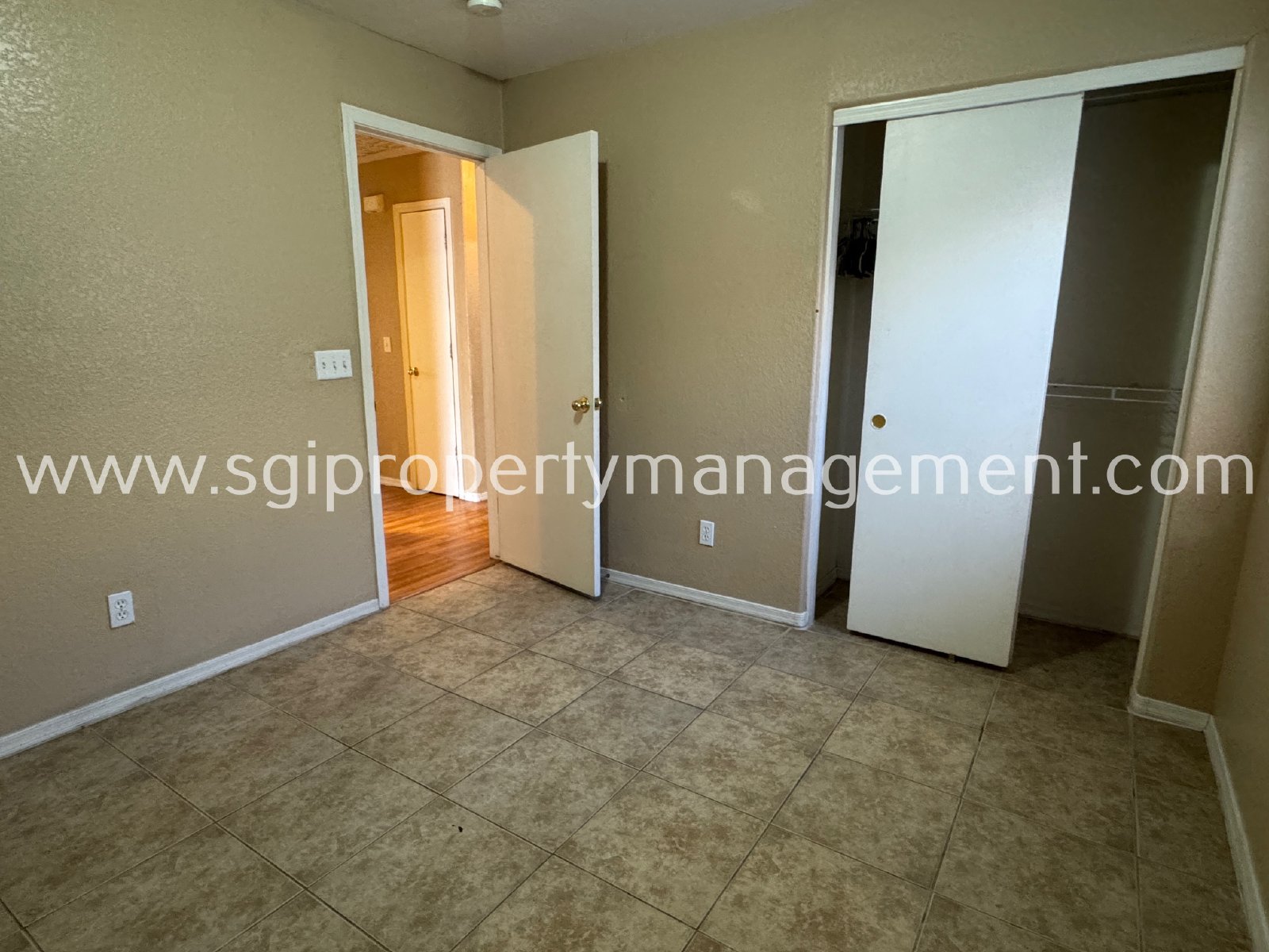 3 bedroom, 2 bathroom Avondale home property image