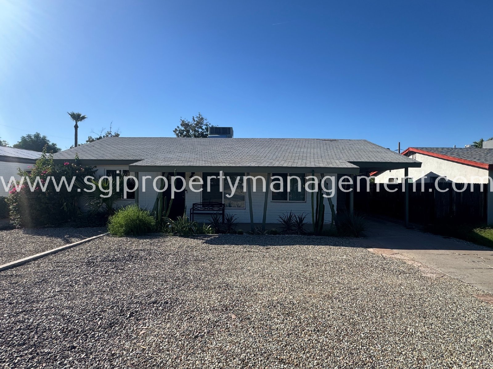 Stylish 3 bedroom single level home property image