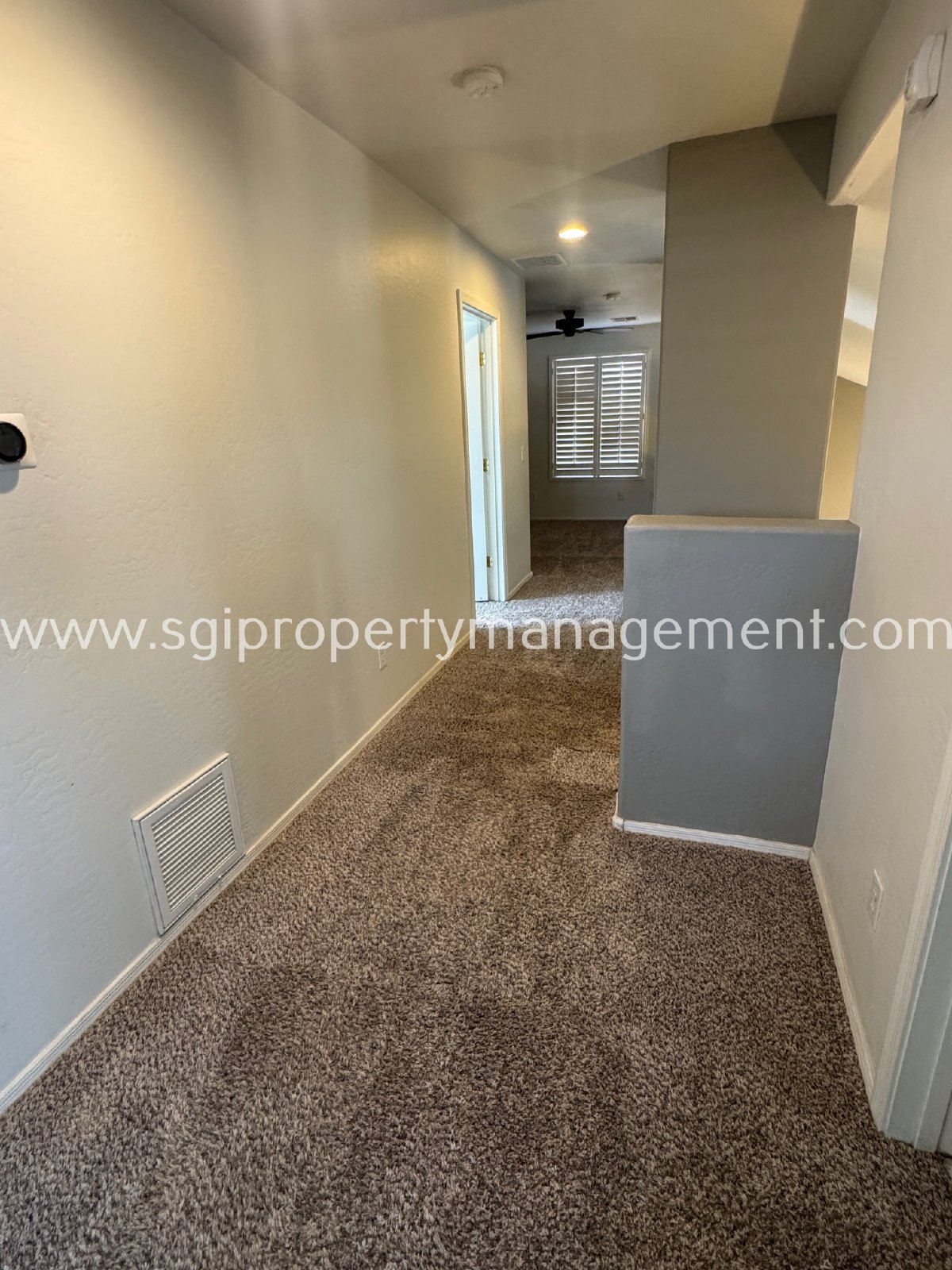 Beautiful 2 bedroom condo in gated community property image