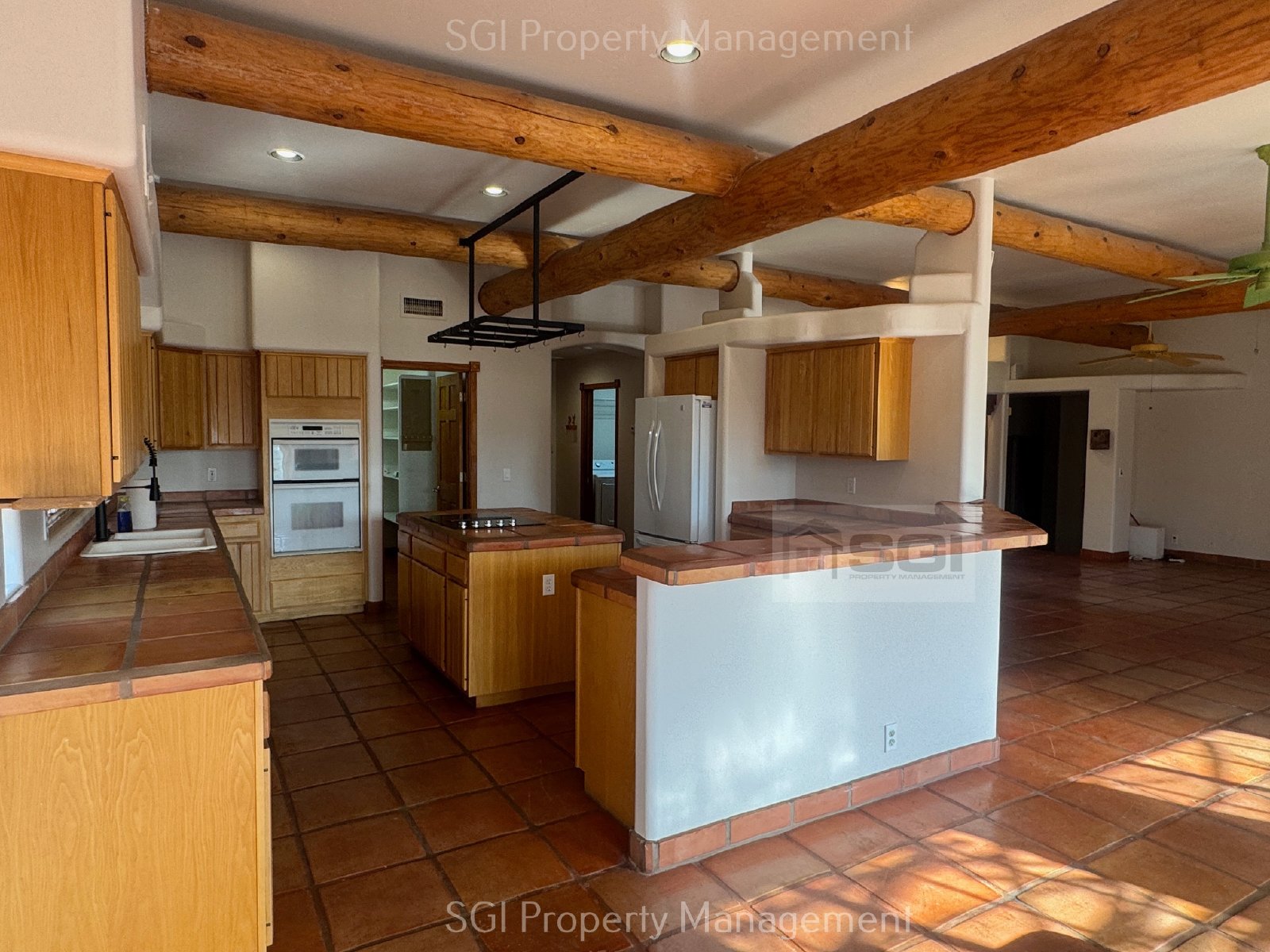 BEAUTIFUL HOME WITH PRIVATE POOL! property image