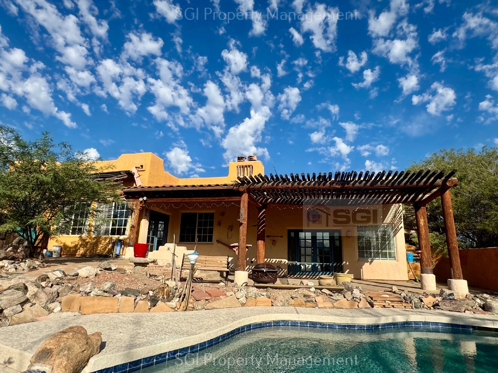 BEAUTIFUL HOME WITH PRIVATE POOL! property image
