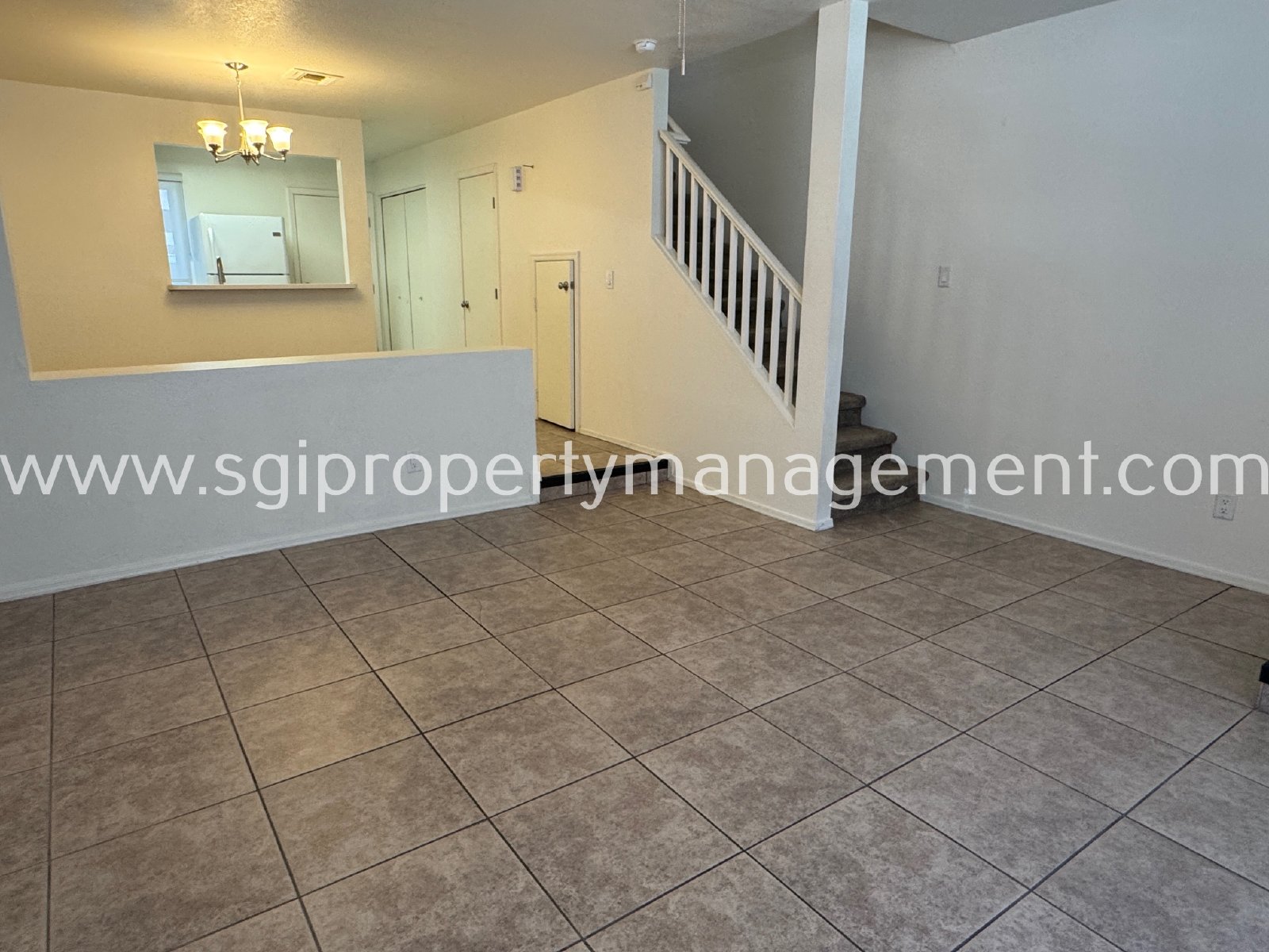 Cute 2 bedroom townhouse in quiet community property image