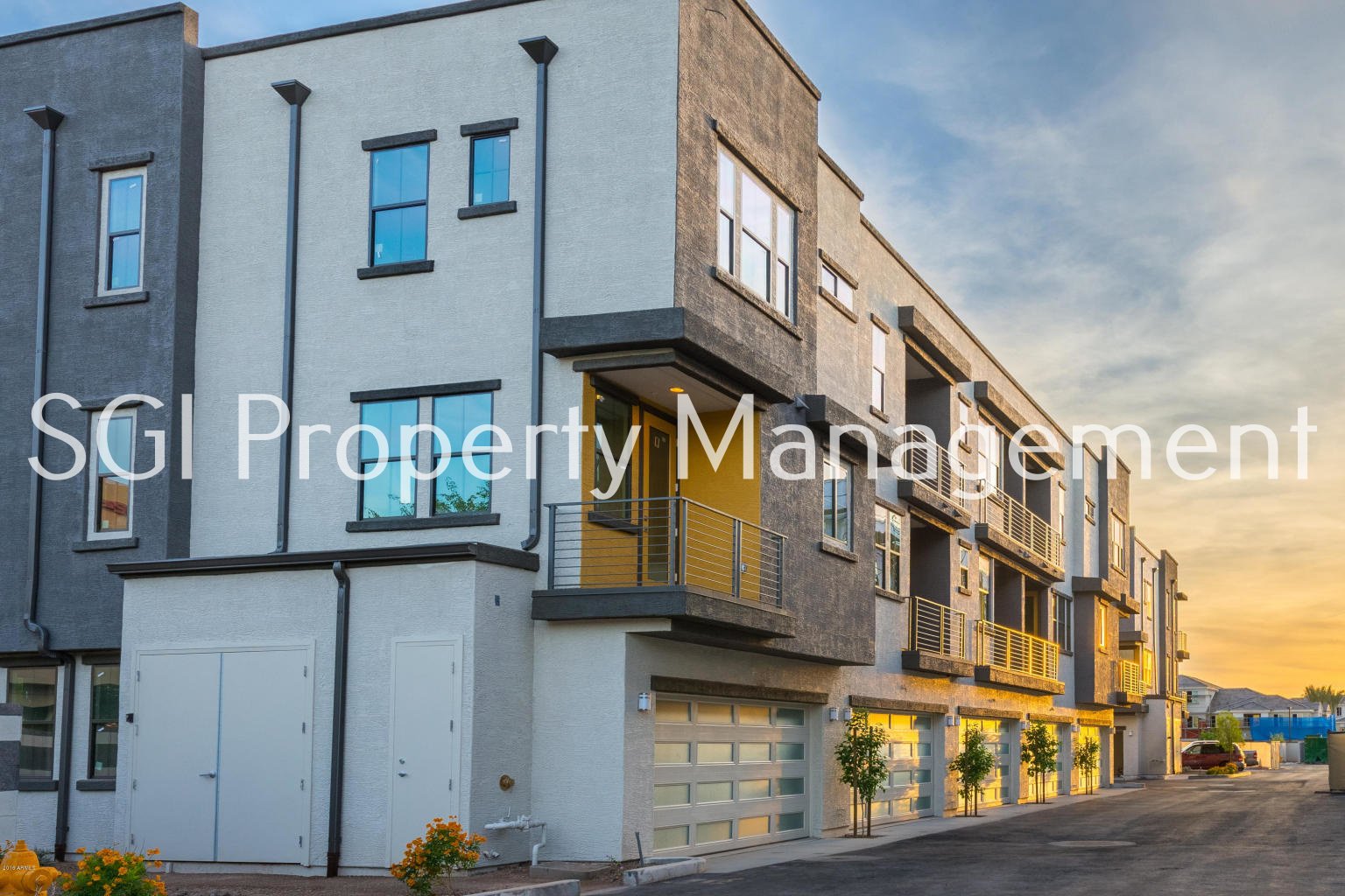 STUNNING 3 BEDROOM LUXURY TEMPE CONDO! property image