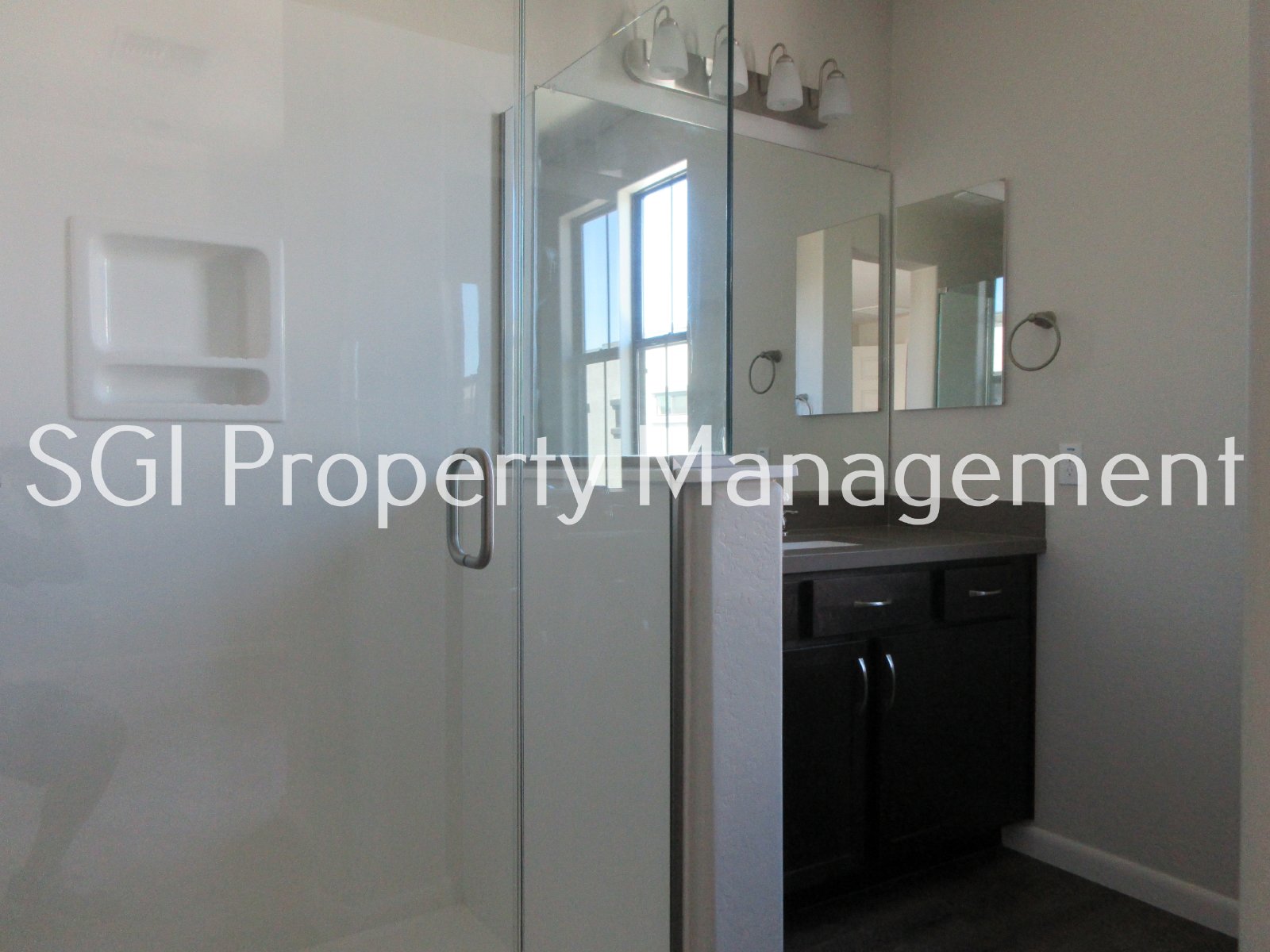 STUNNING 3 BEDROOM LUXURY TEMPE CONDO! property image
