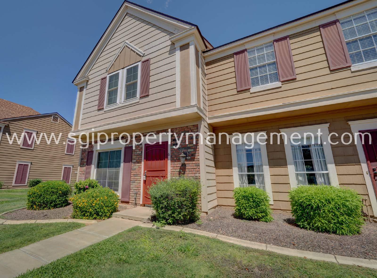 Highly upgraded North Phoenix townhome property image