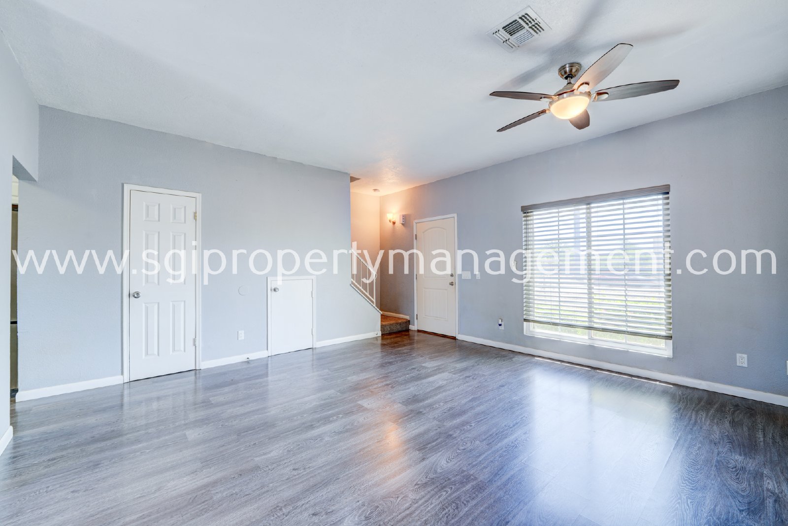 Highly upgraded North Phoenix townhome property image