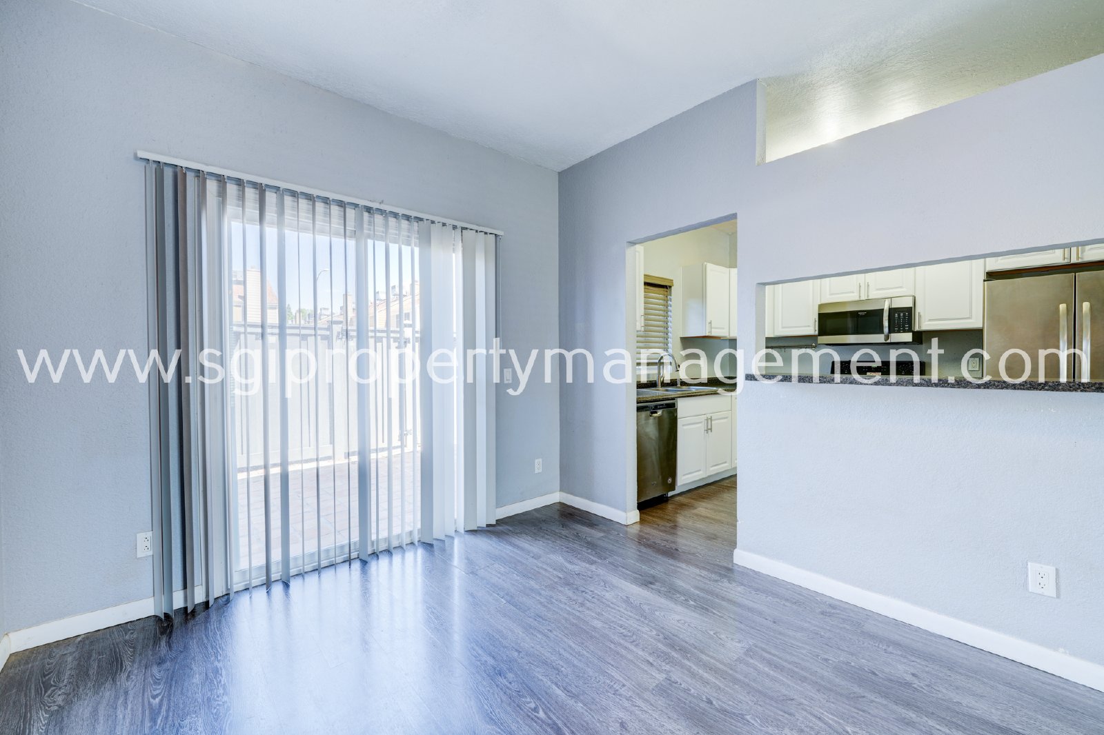 Highly upgraded North Phoenix townhome property image