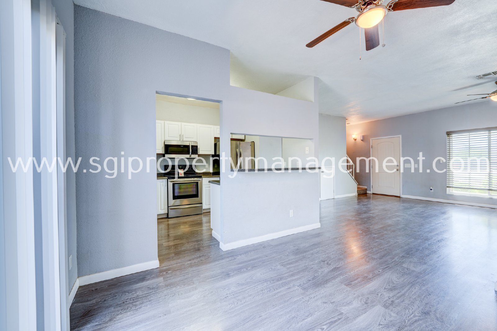 Highly upgraded North Phoenix townhome property image
