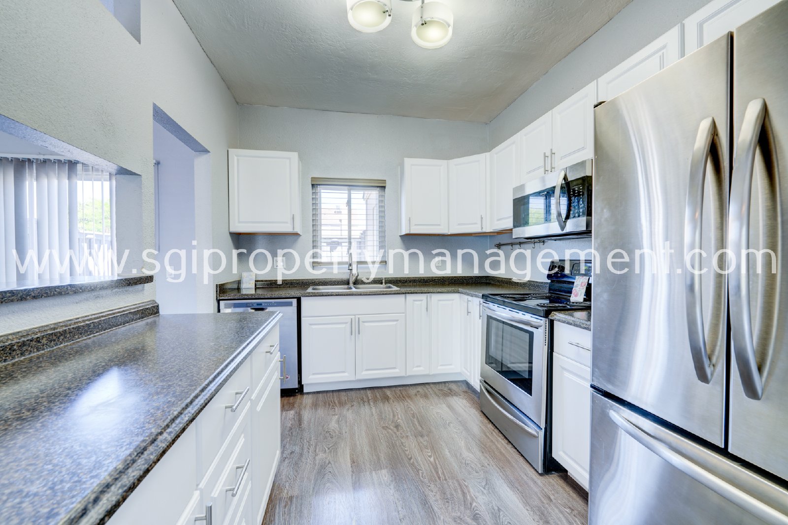 Highly upgraded North Phoenix townhome property image