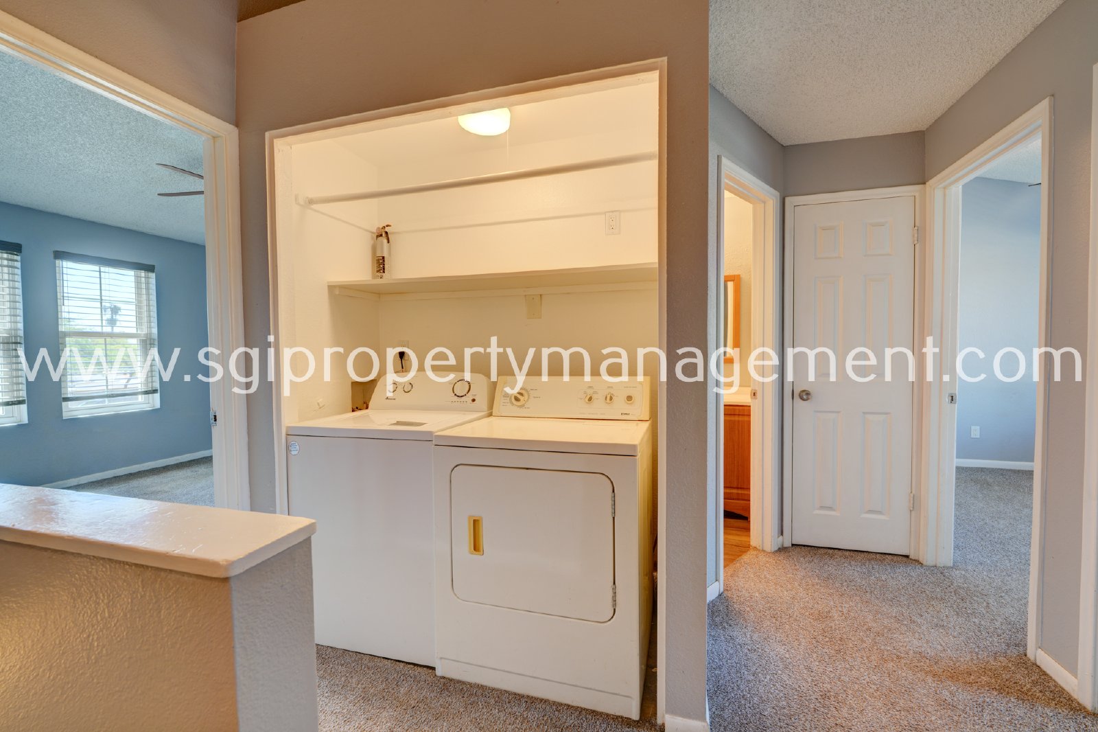 Highly upgraded North Phoenix townhome property image