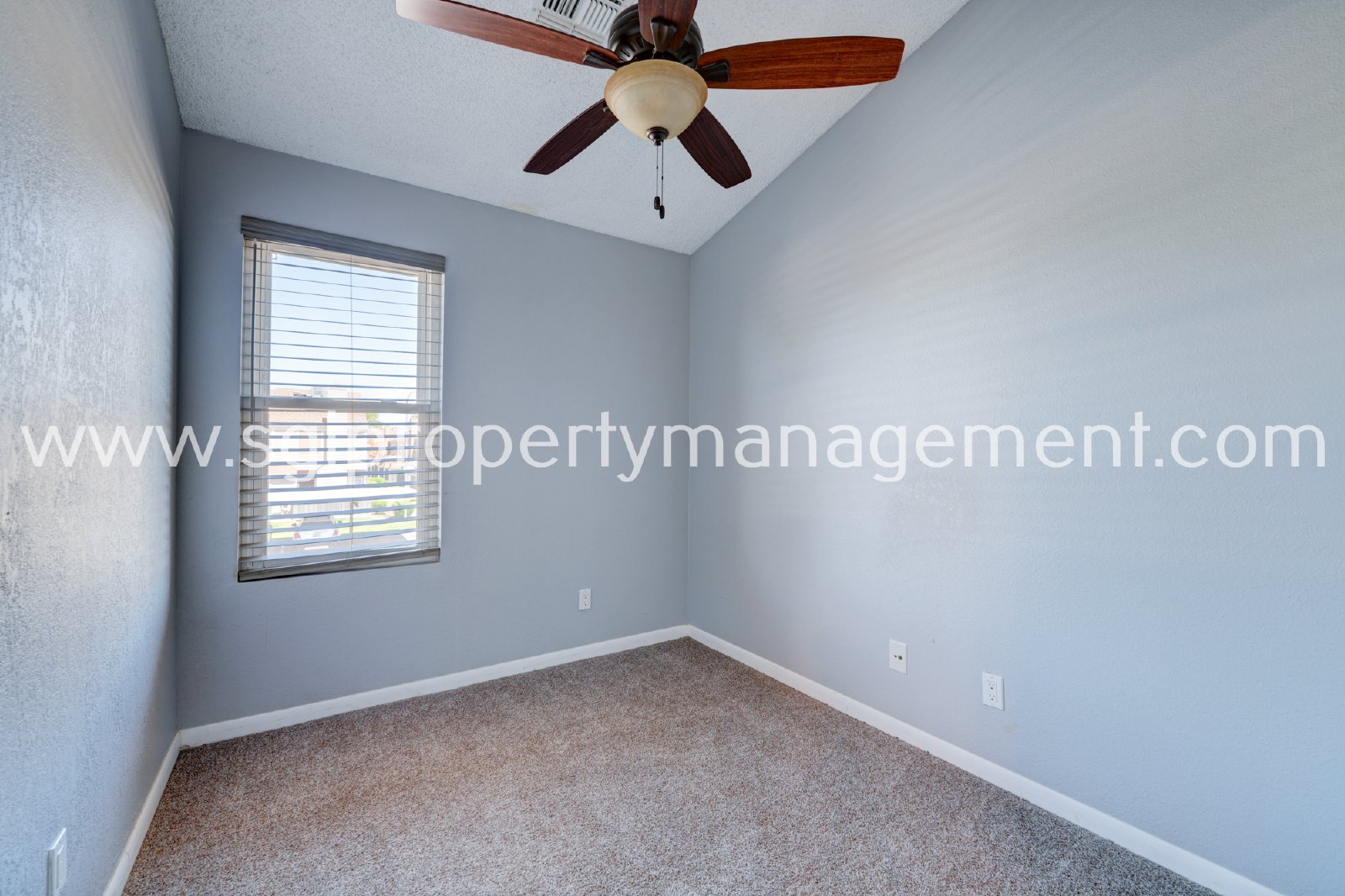 Highly upgraded North Phoenix townhome property image