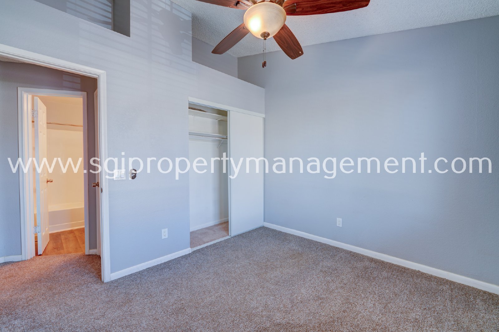 Highly upgraded North Phoenix townhome property image