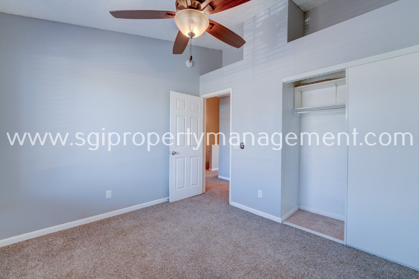 Highly upgraded North Phoenix townhome property image
