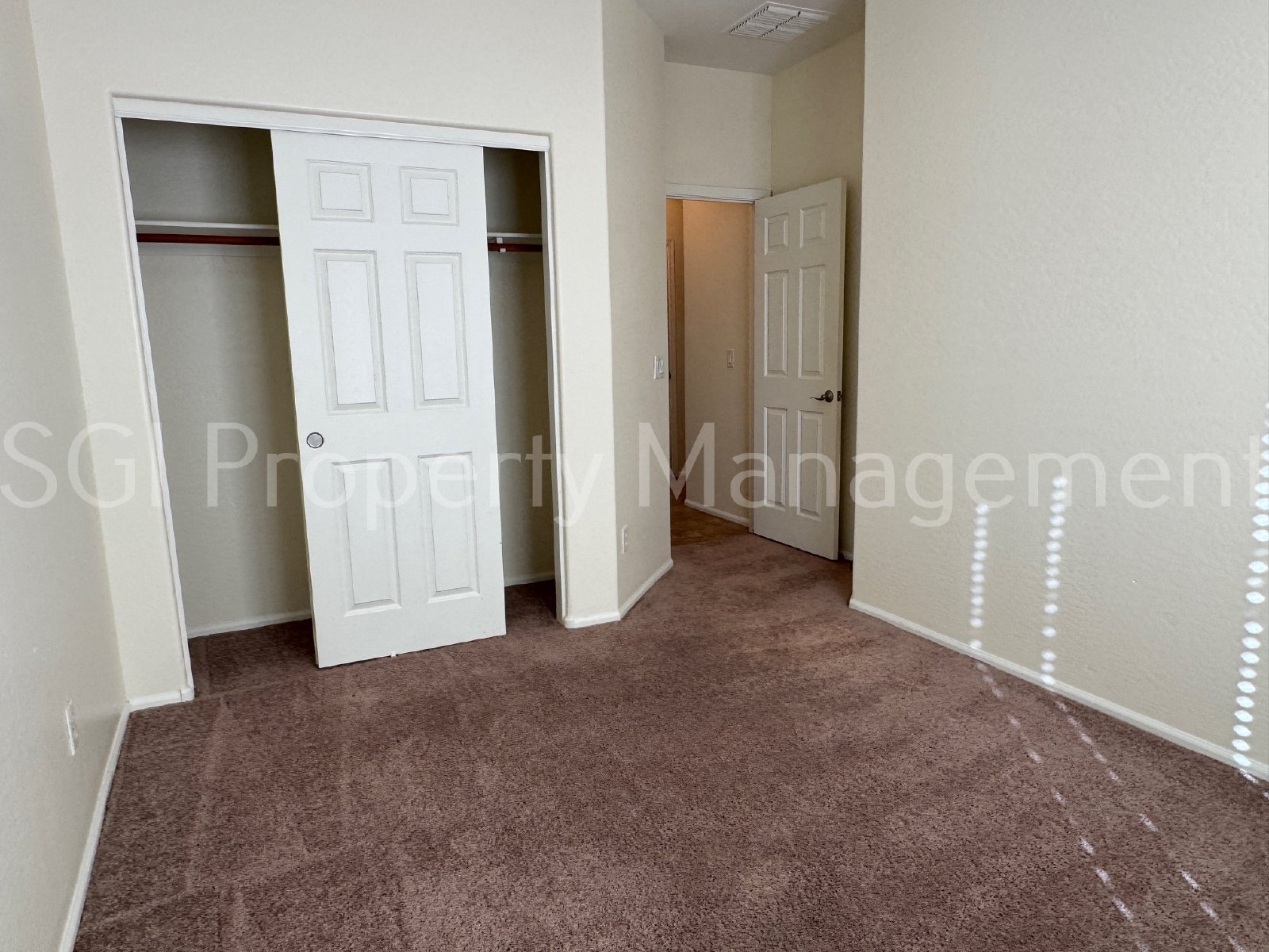 IMMACULATE HOME READY FOR MOVE IN!! property image