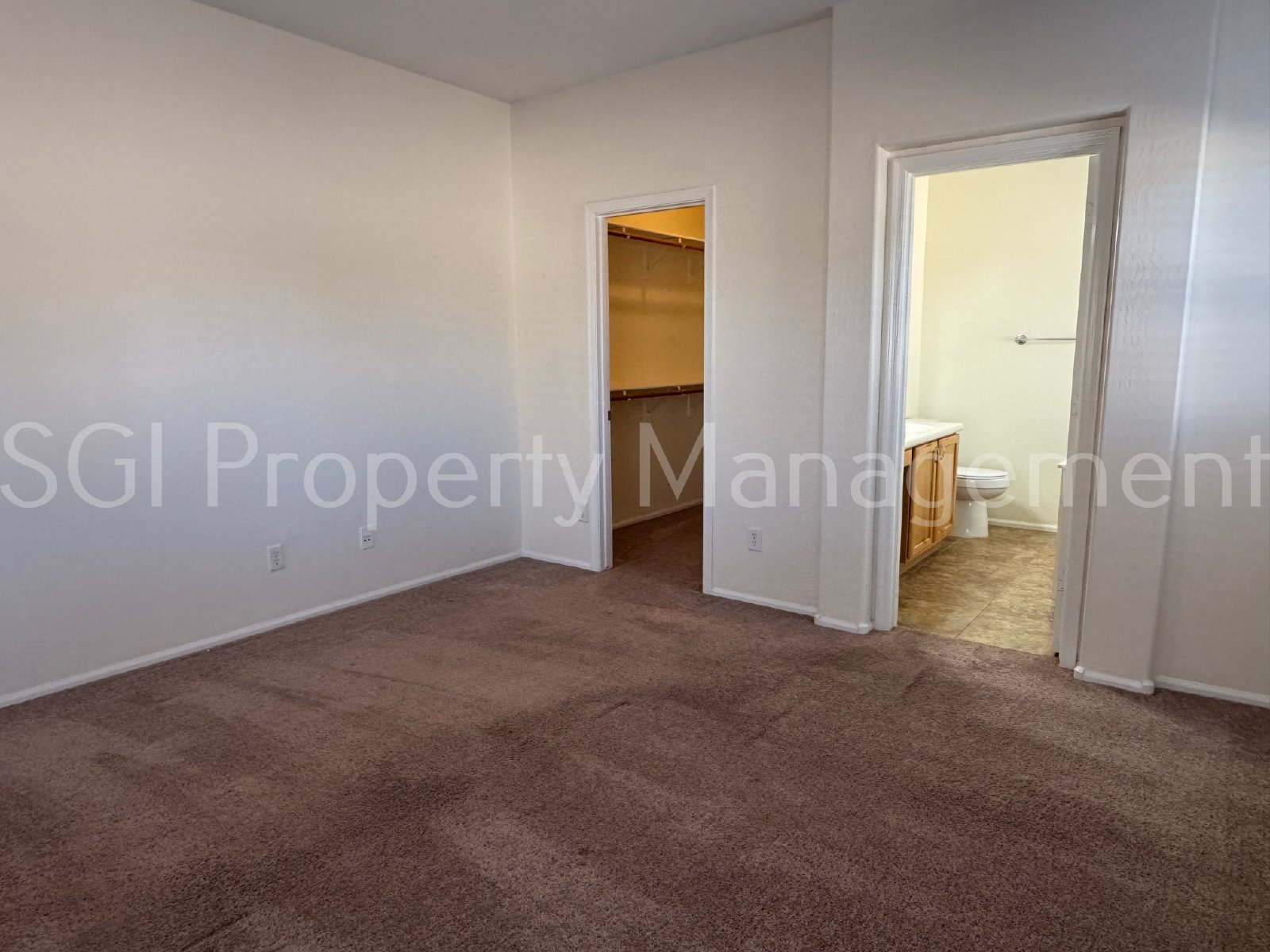 IMMACULATE HOME READY FOR MOVE IN!! property image