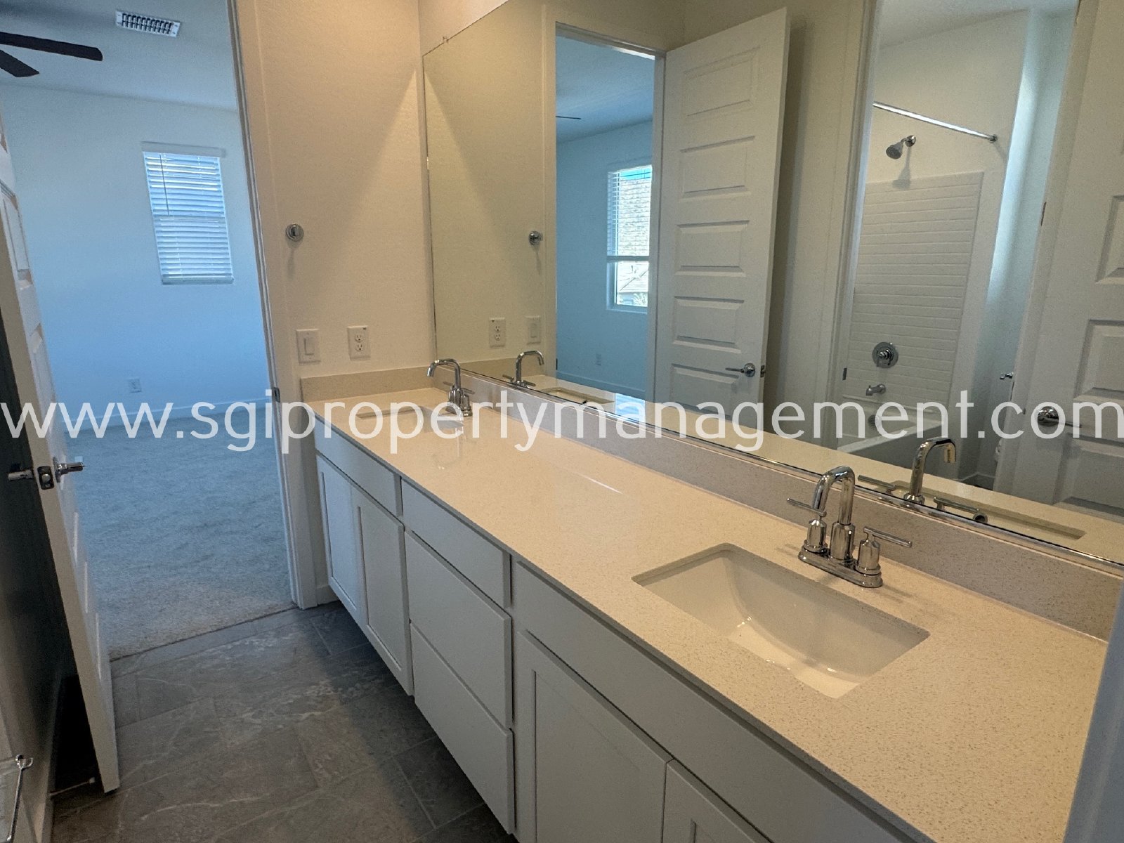 BRAND NEW 4 BEDROOM 3 BATHROOM PEORIA HOME property image