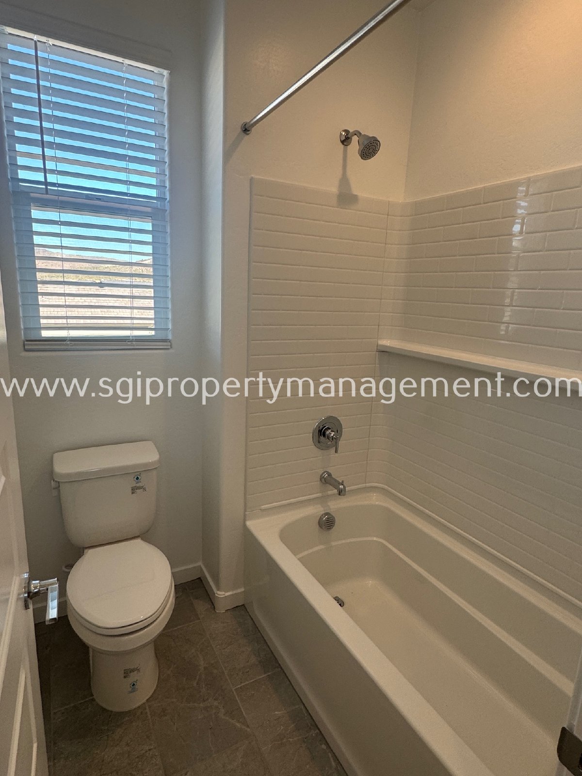 BRAND NEW 4 BEDROOM 3 BATHROOM PEORIA HOME property image