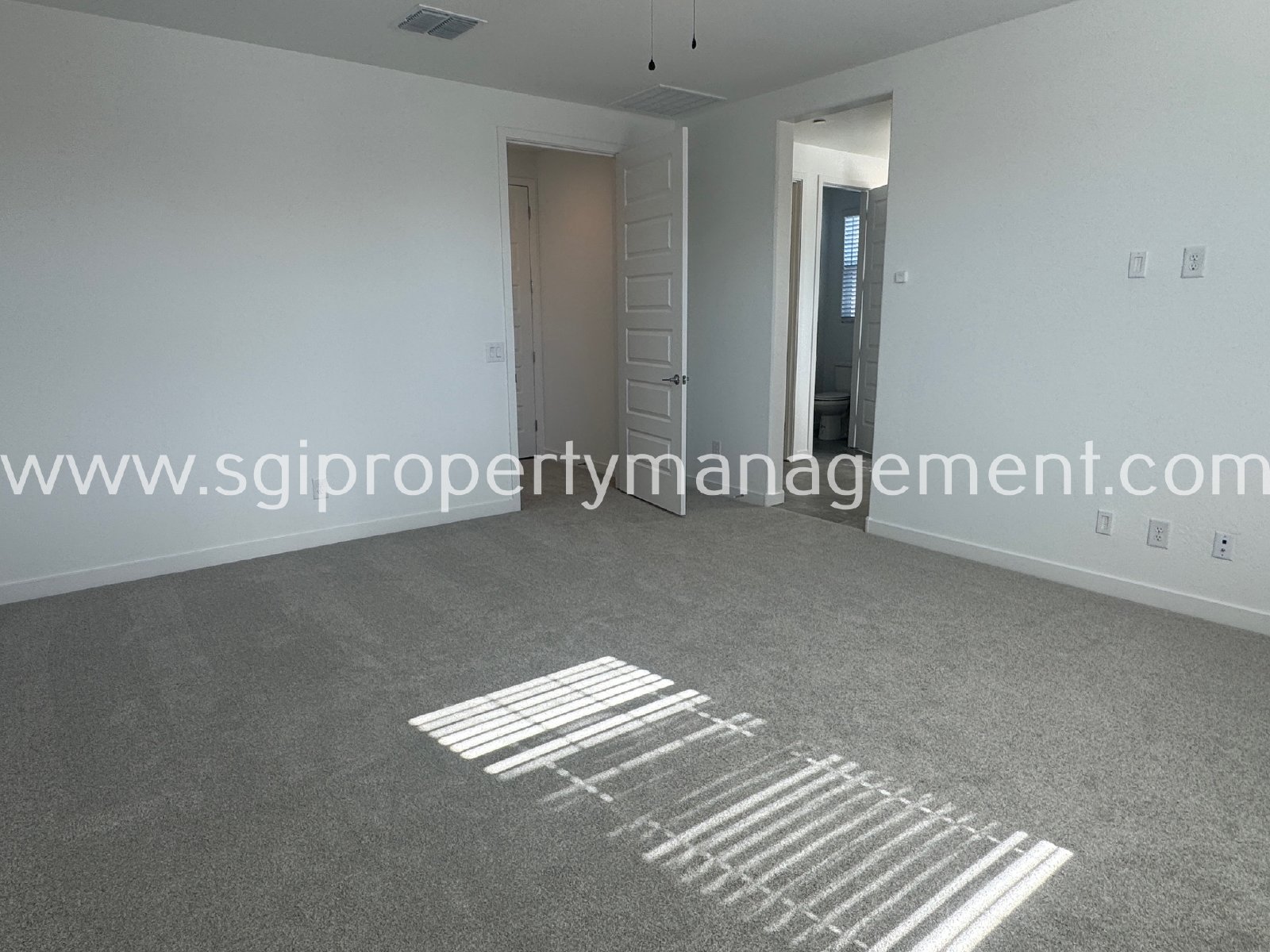 BRAND NEW 4 BEDROOM 3 BATHROOM PEORIA HOME property image