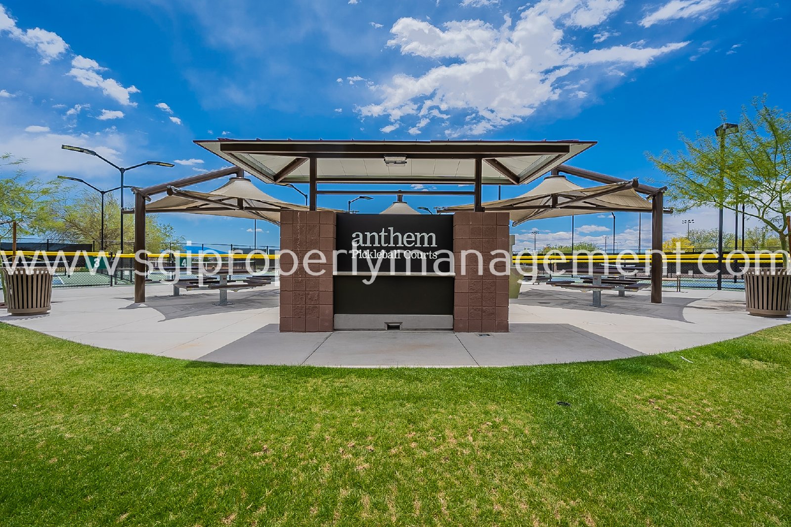 Anthem home with 3 bedrooms, den and 2 bathrooms property image