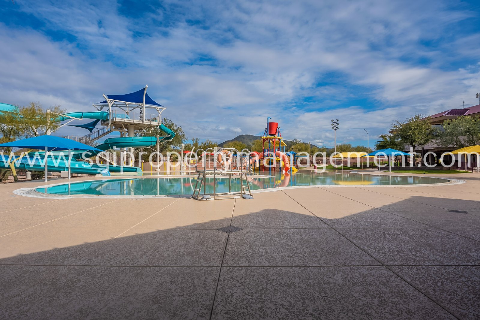 Anthem home with 3 bedrooms, den and 2 bathrooms property image