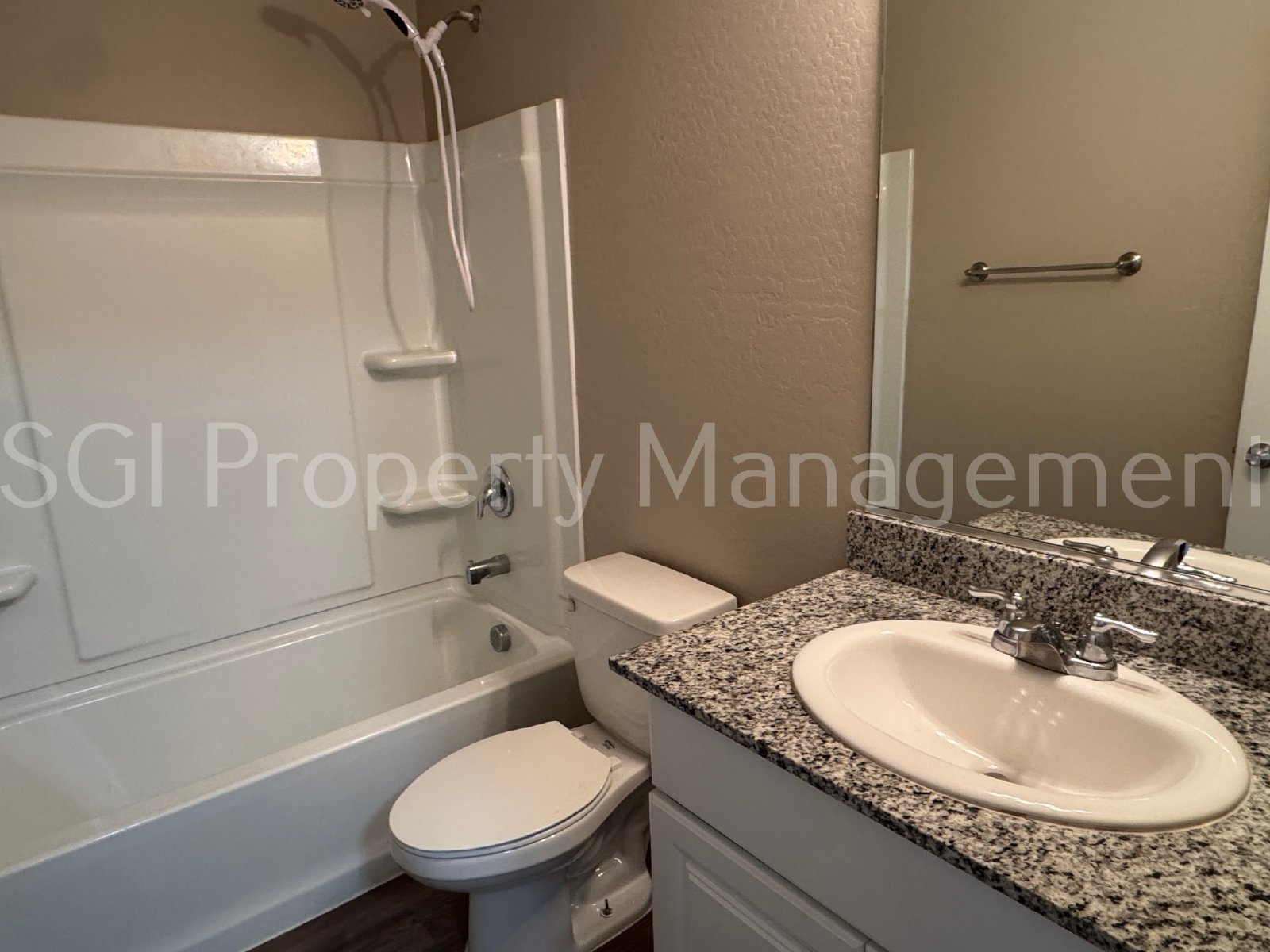 Beautiful home ready for move in property image