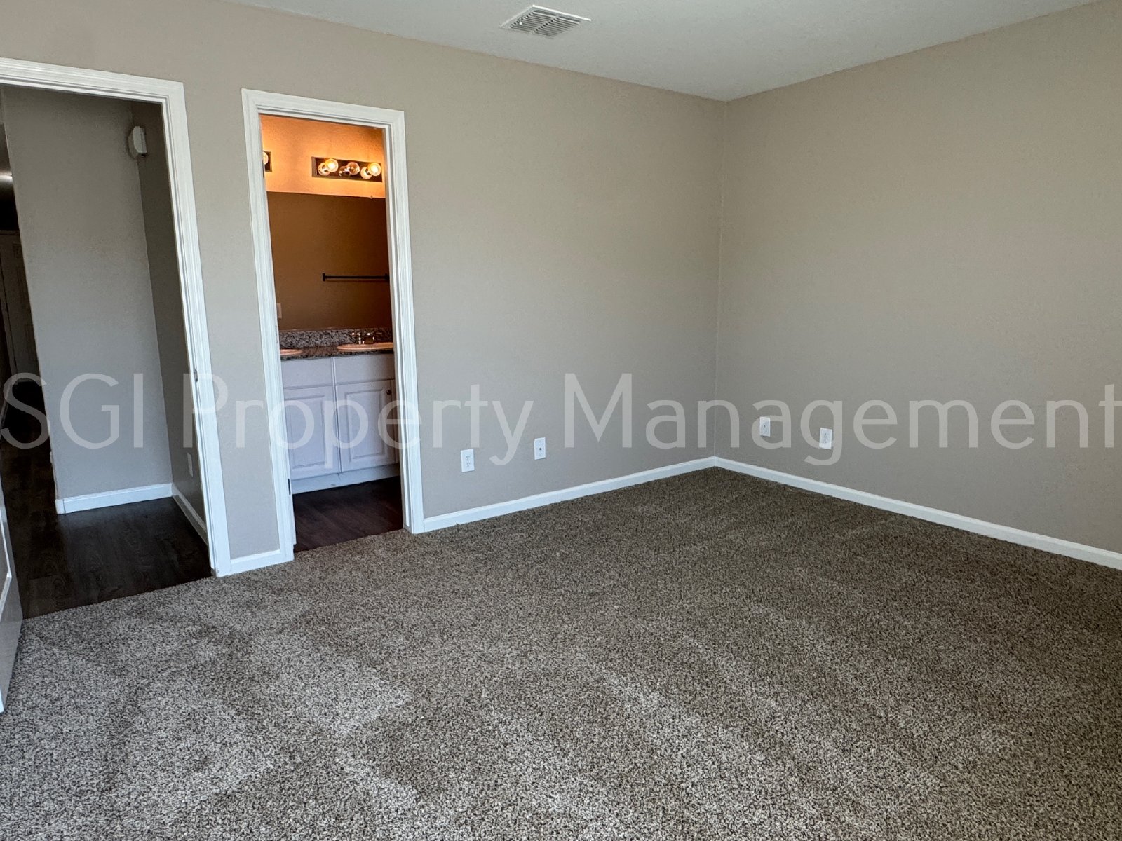 Beautiful home ready for move in property image