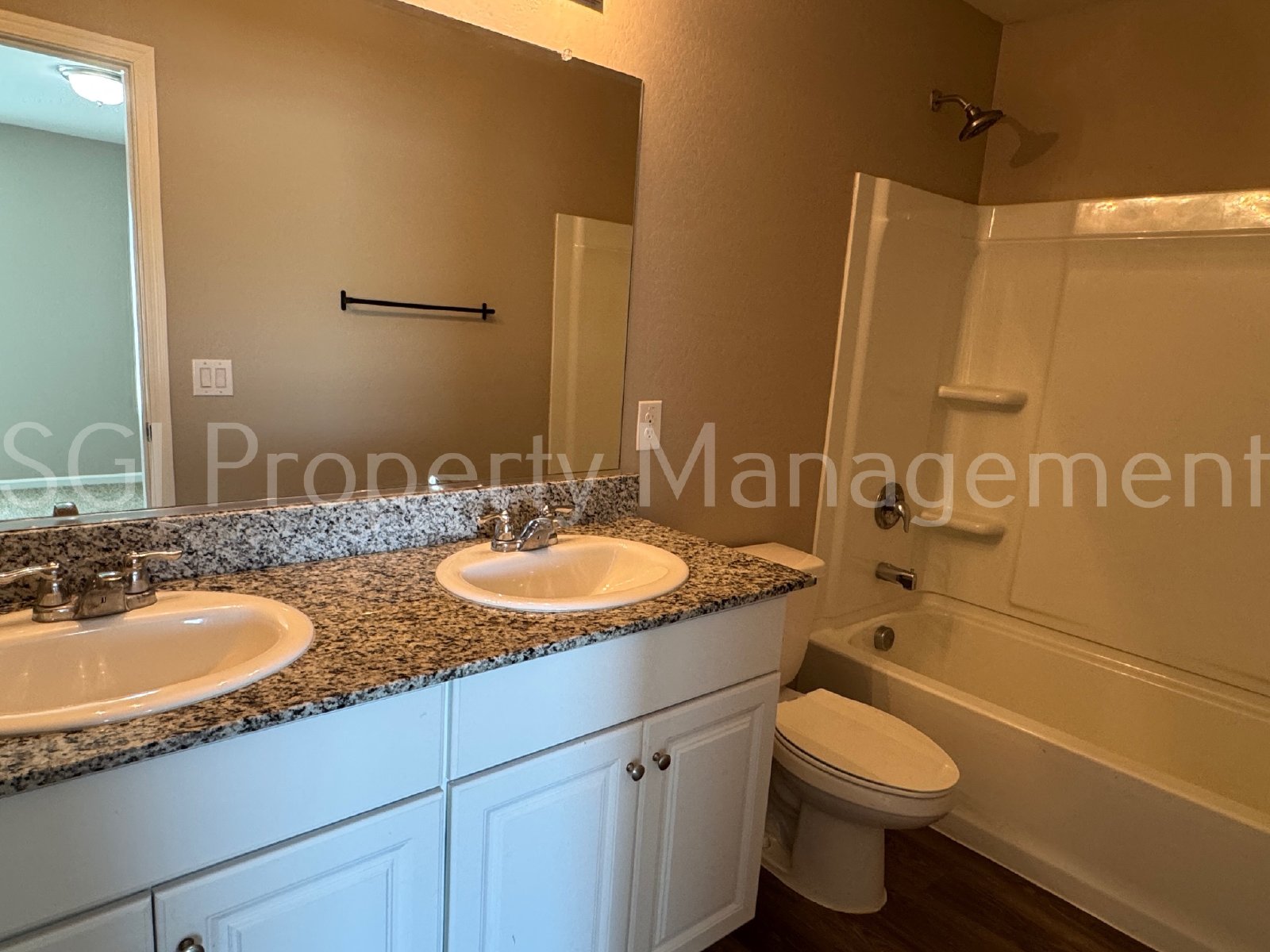 Beautiful home ready for move in property image