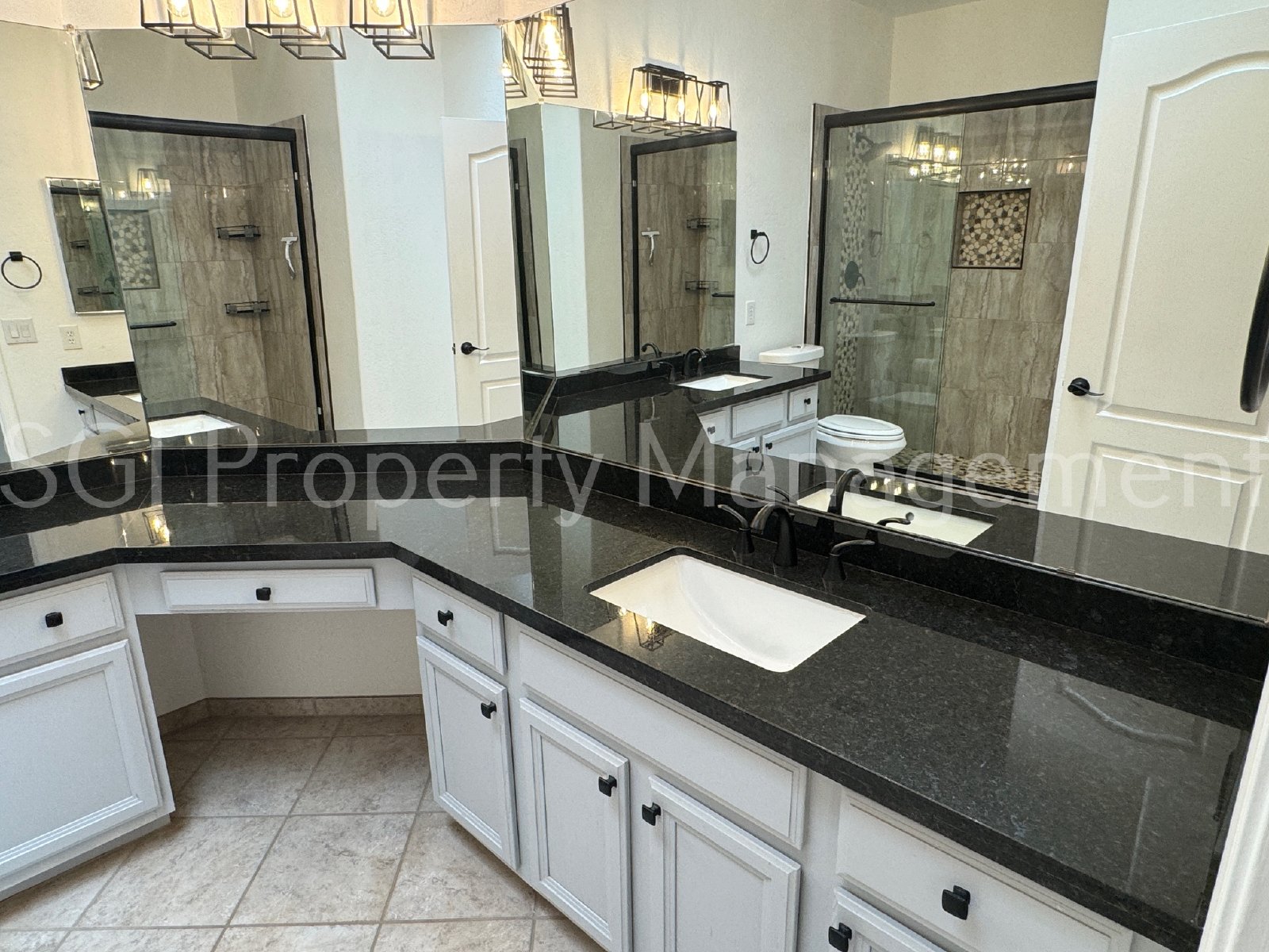 Stunning Scottsdale home ready for move in property image