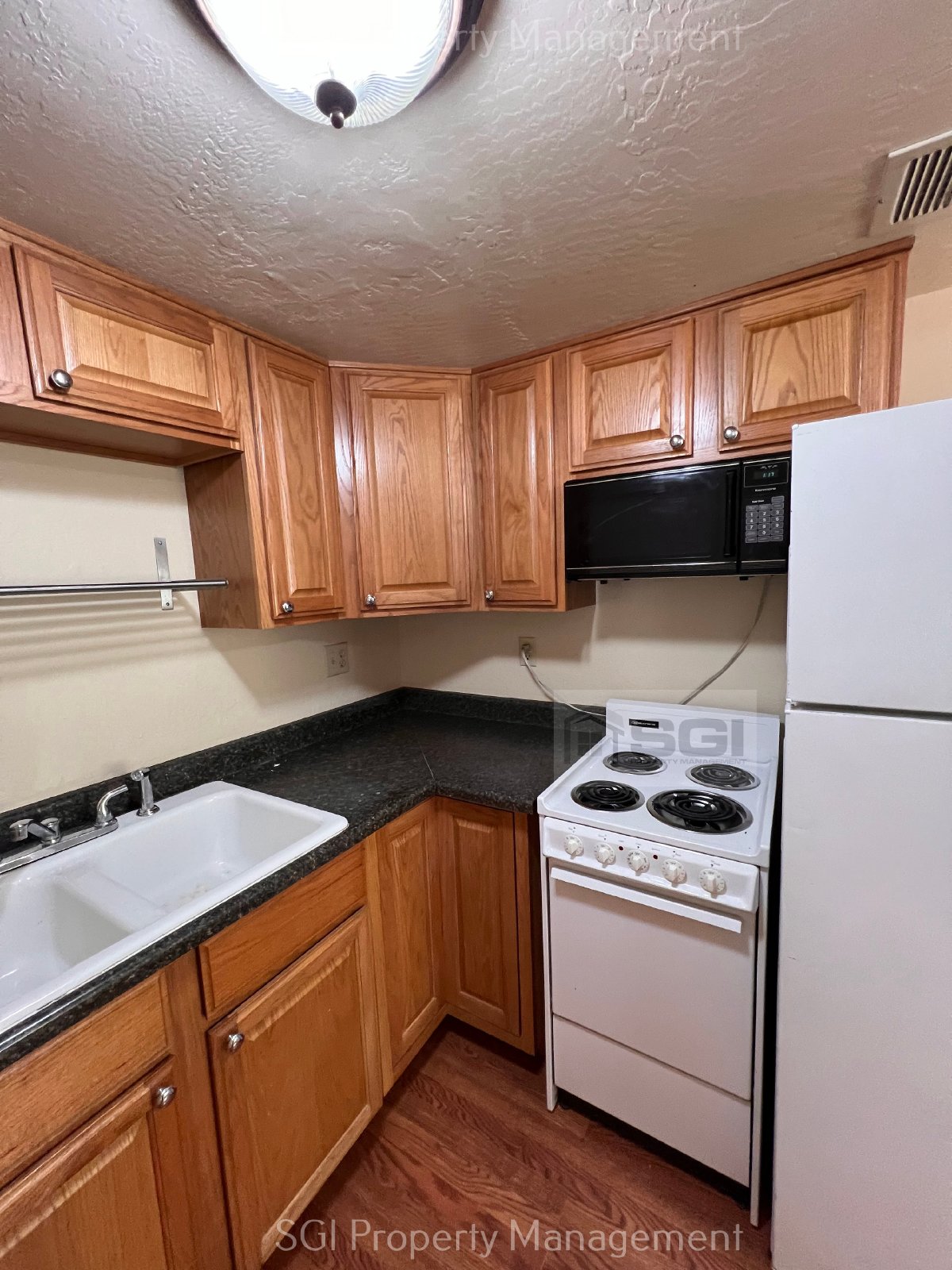 Nice one bedroom condo in Surprise! property image