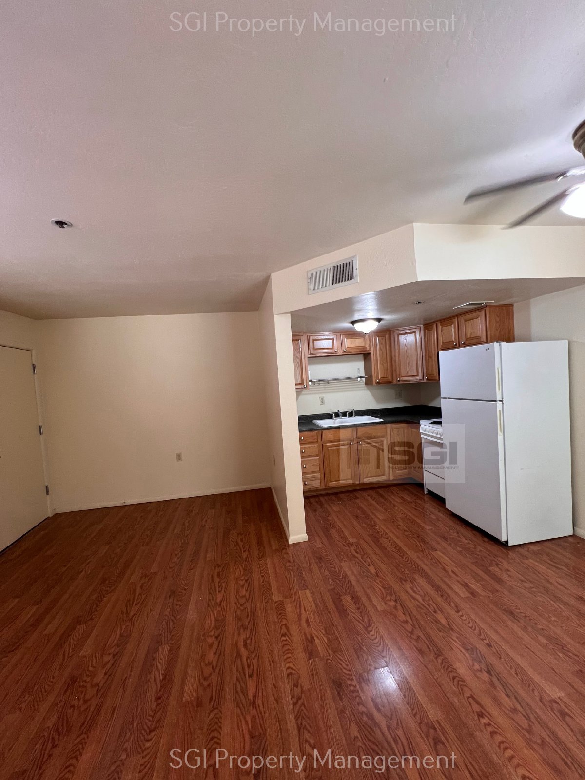 Nice one bedroom condo in Surprise! property image