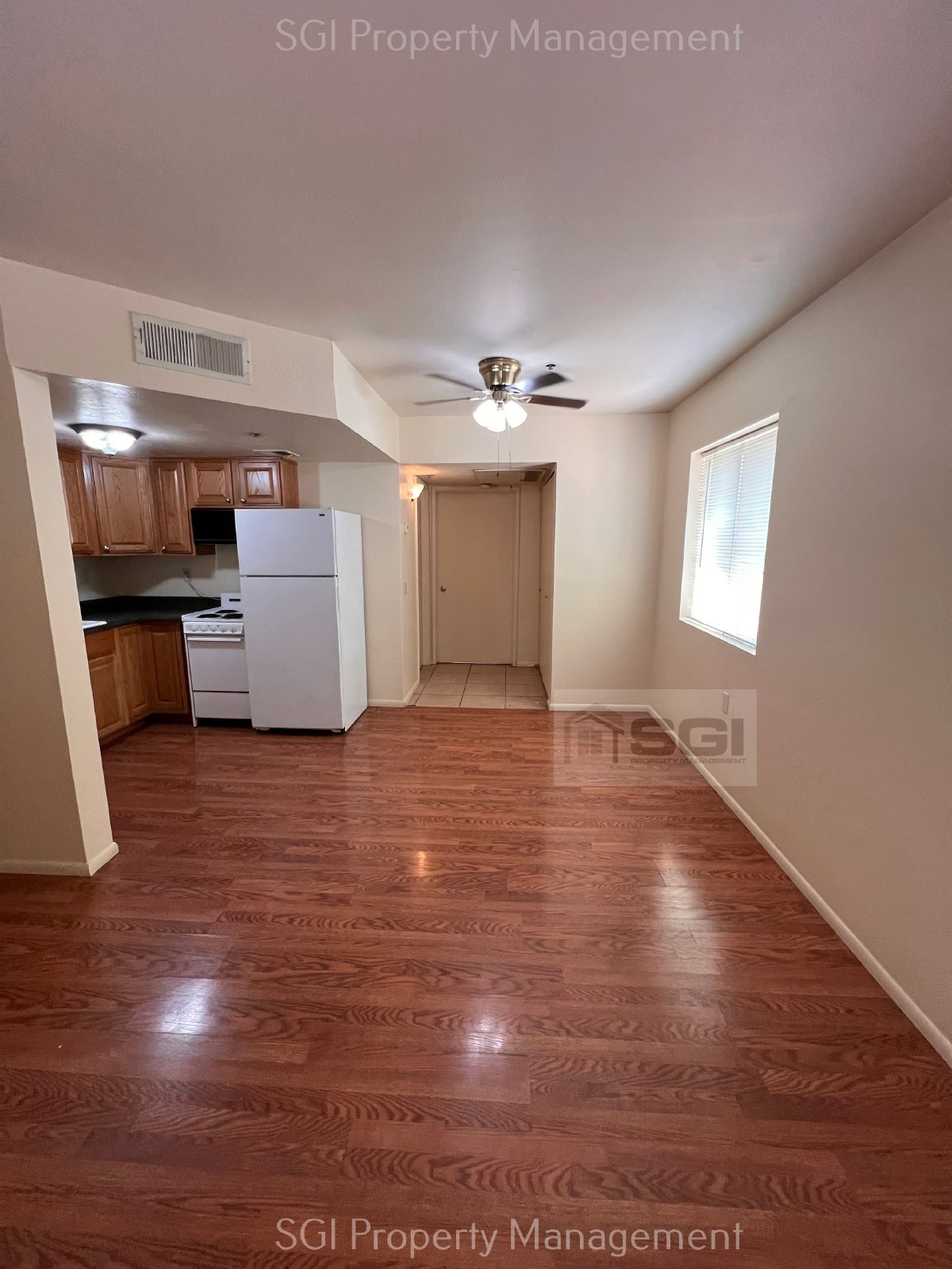 Nice one bedroom condo in Surprise! property image