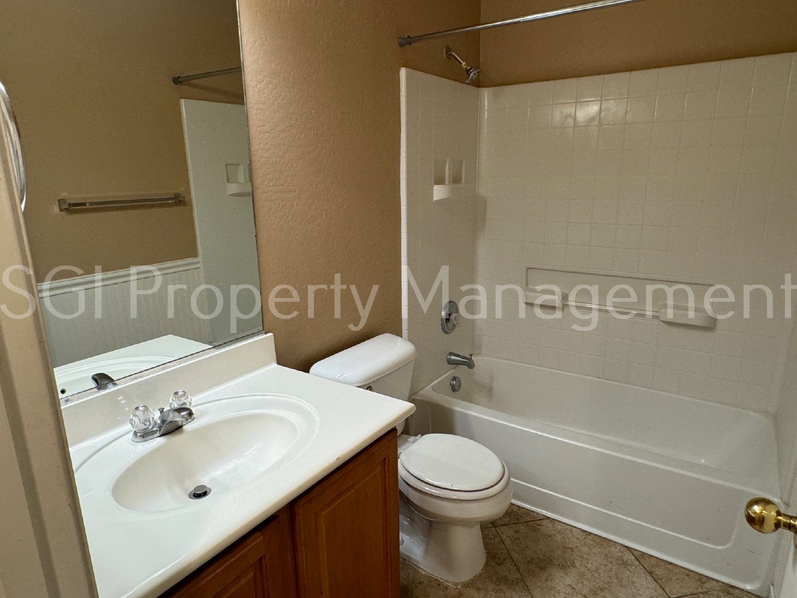 Gorgeous Suprise Farms home ready for move in property image