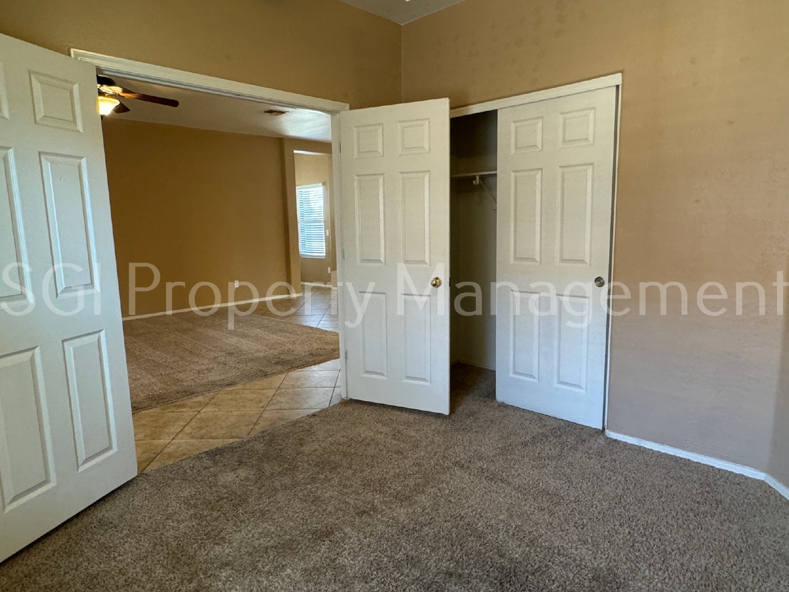 Gorgeous Suprise Farms home ready for move in property image