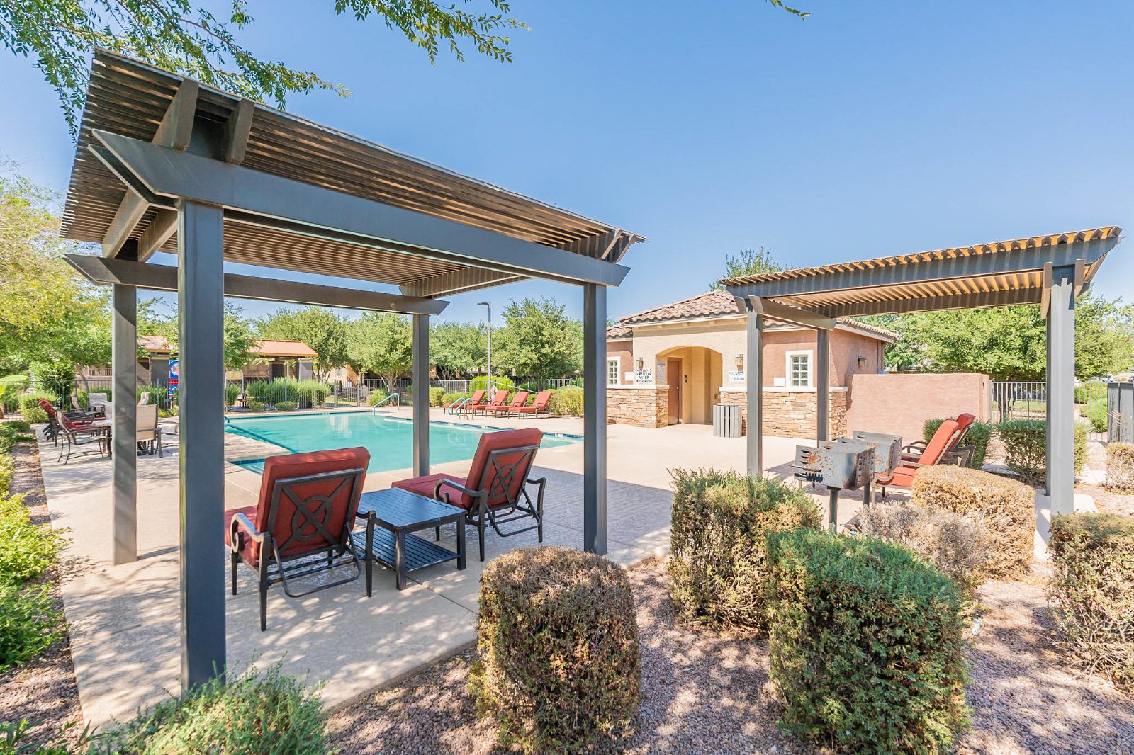 4 bedroom, 2 bathroom home nestled within the desirable Dahlia Pointe. property image