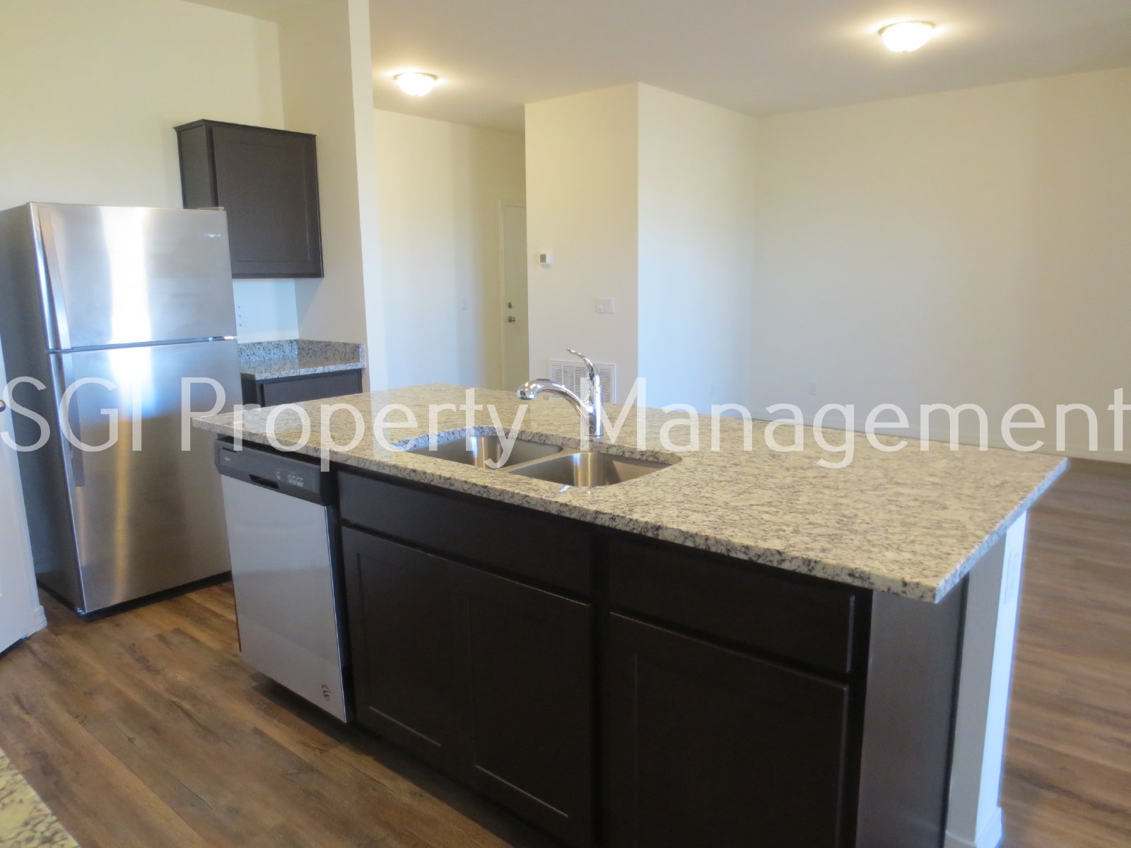 Beautiful 3 bedroom, 2 bathroom home property image