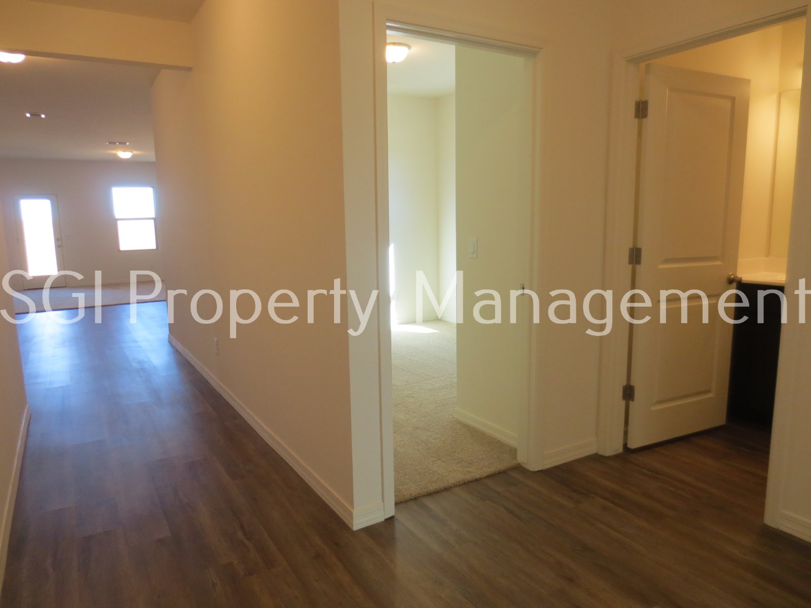 Beautiful 3 bedroom, 2 bathroom home property image