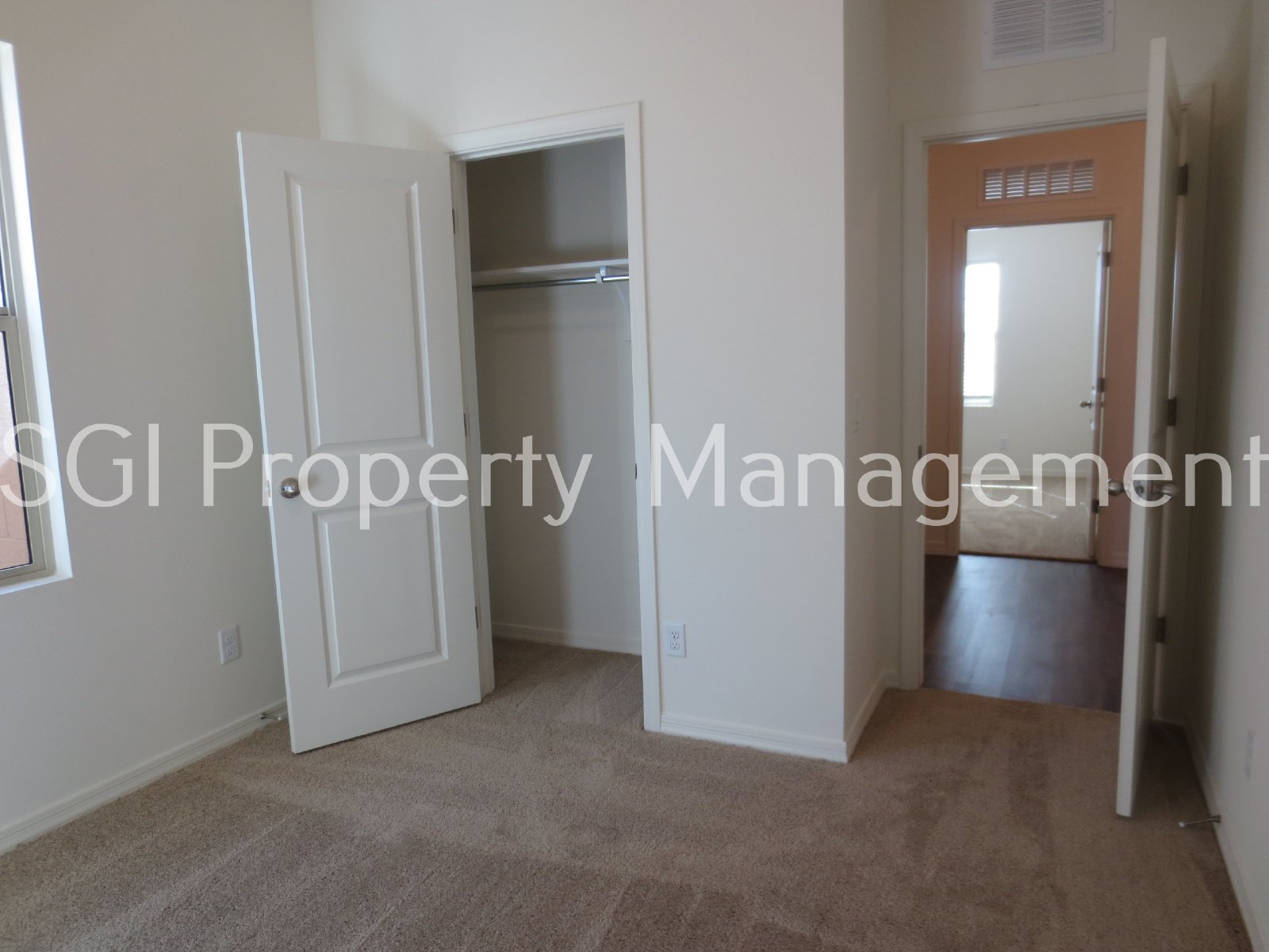 Beautiful 3 bedroom, 2 bathroom home property image