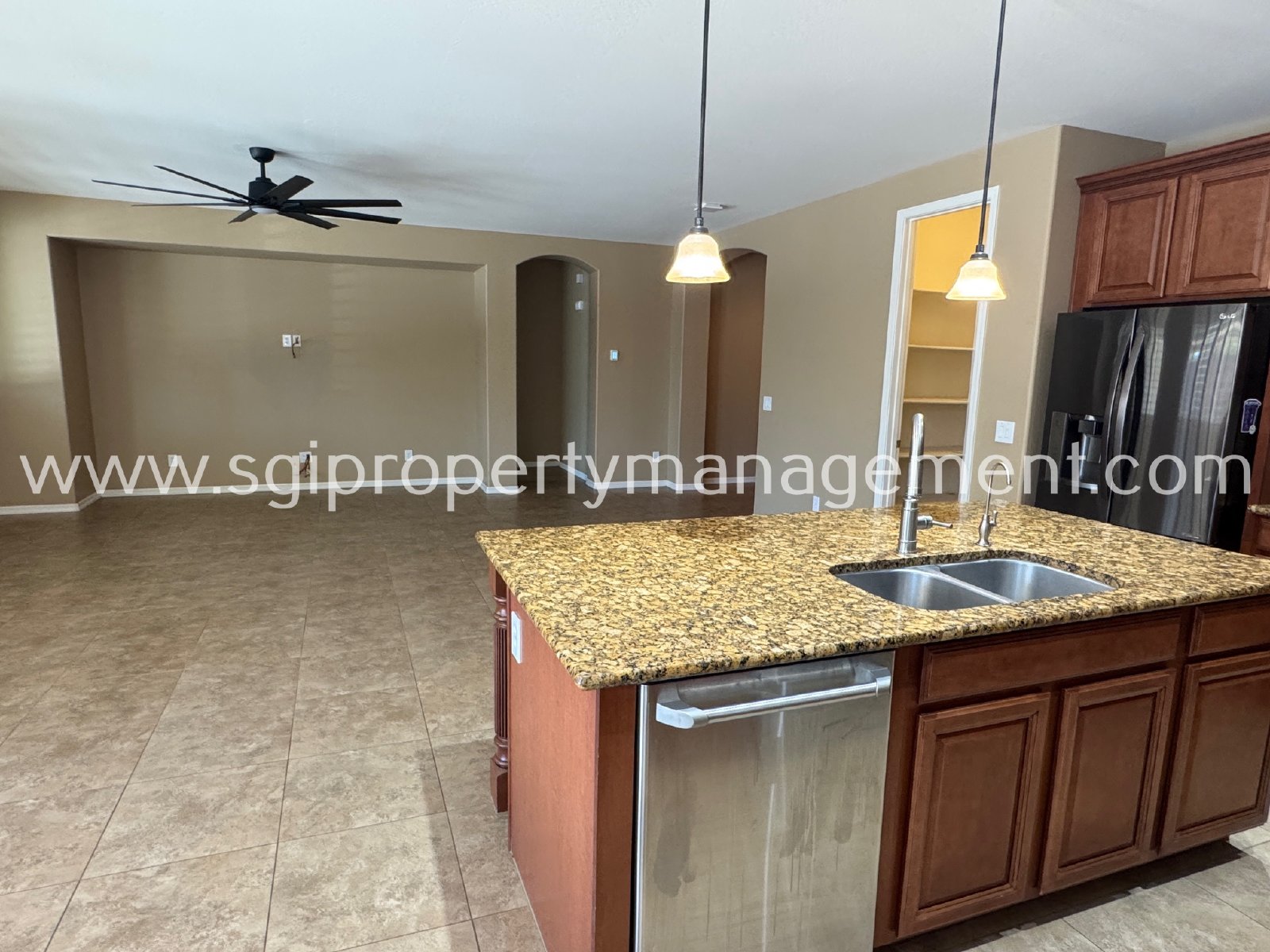 Immaculate 3 bedroom, 3 bath home property image