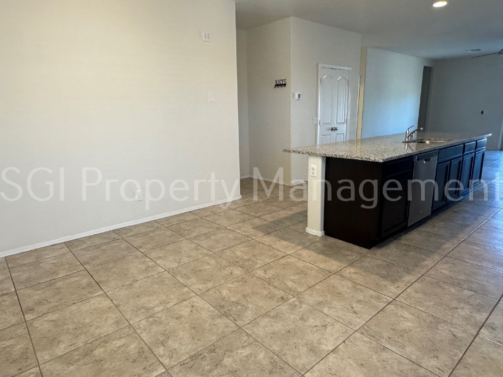 Beautiful home ready for move in property image